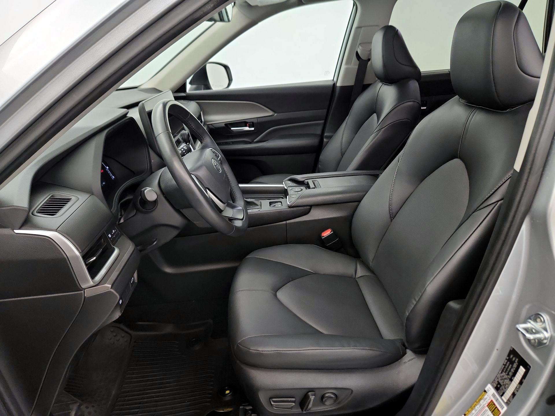 Thumbnail: 2024 Toyota Grand Highlander - 11