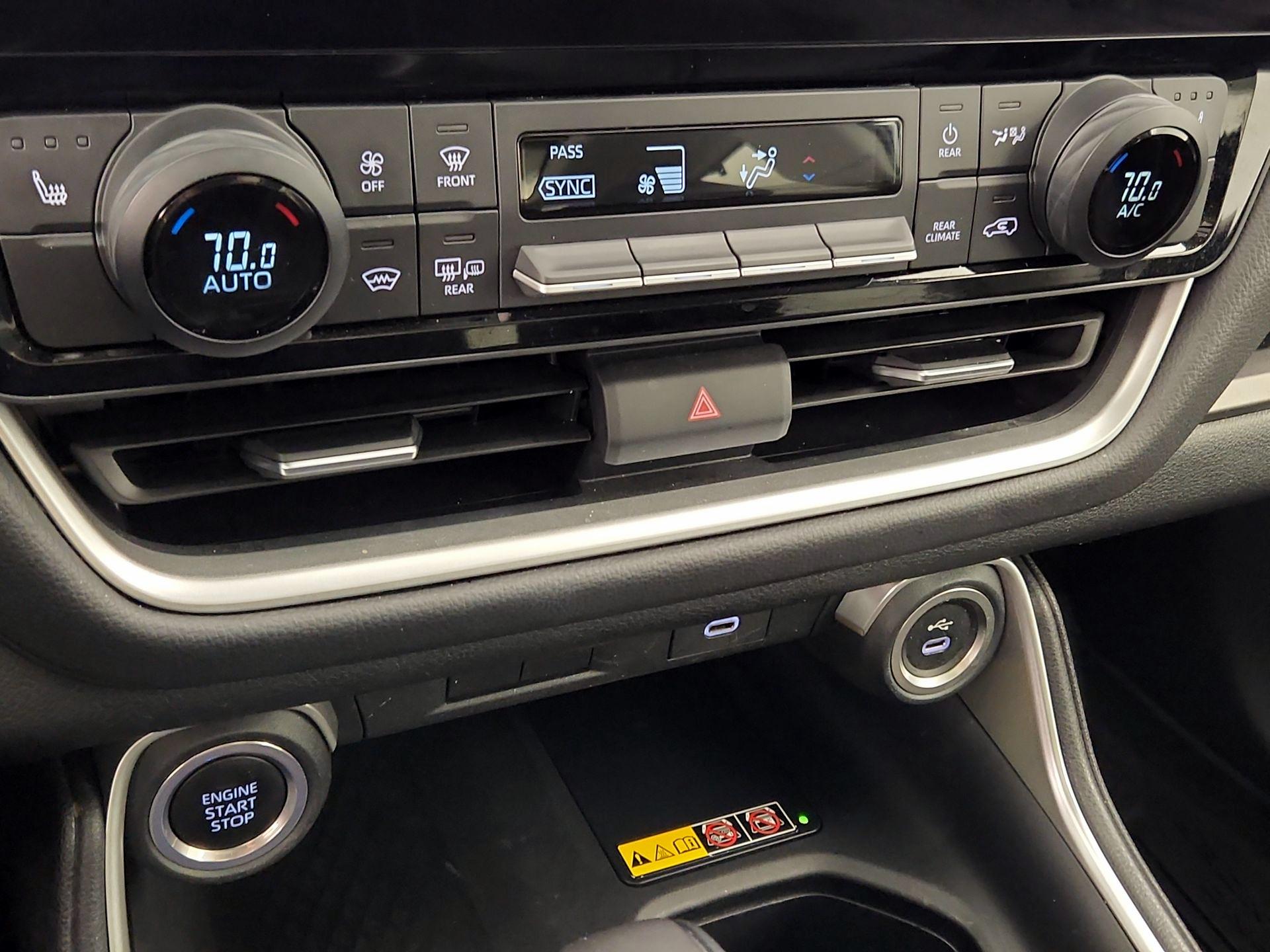 Thumbnail: 2024 Toyota Grand Highlander - 17