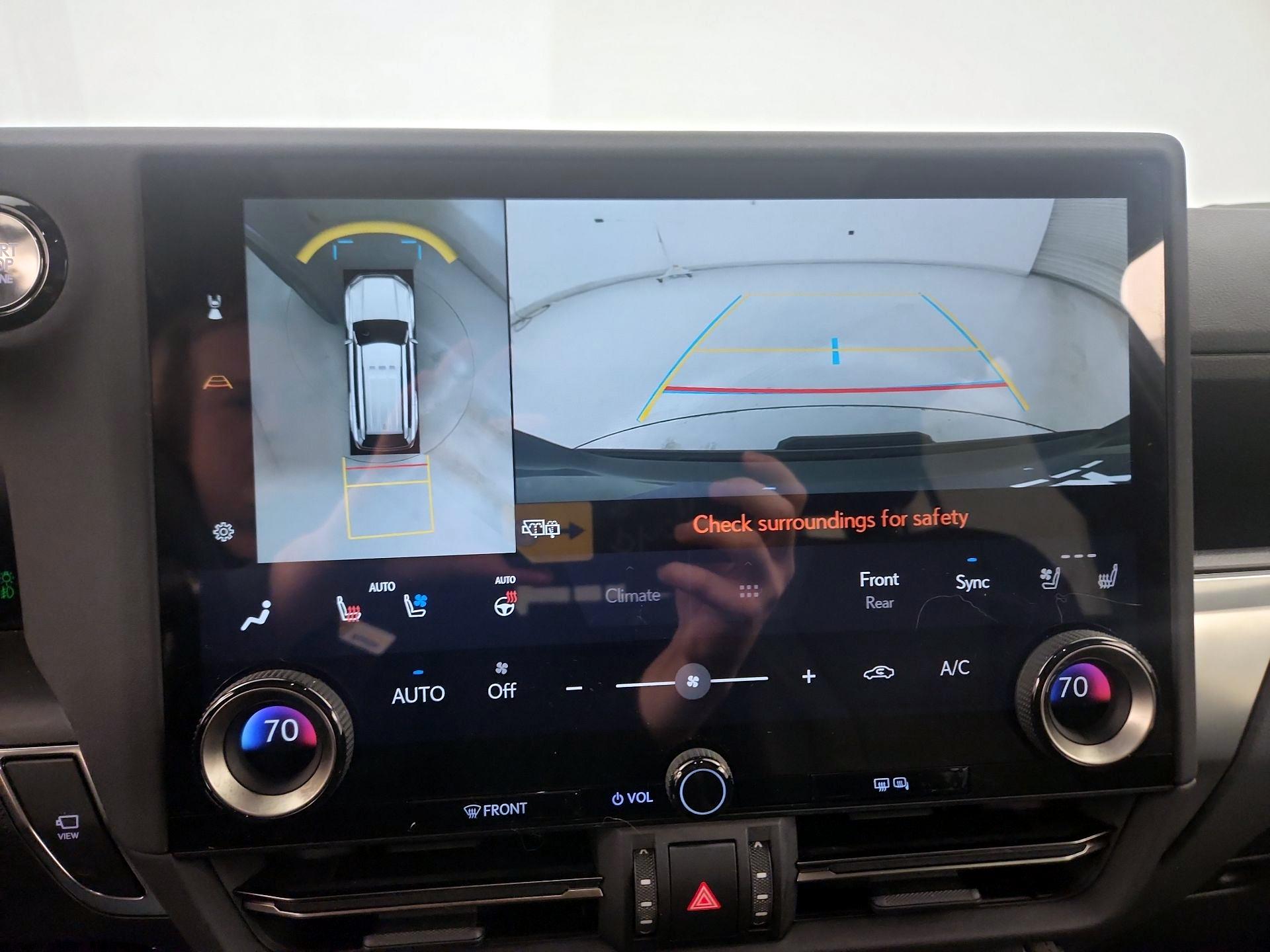 Thumbnail: 2025 Lexus GX - 15