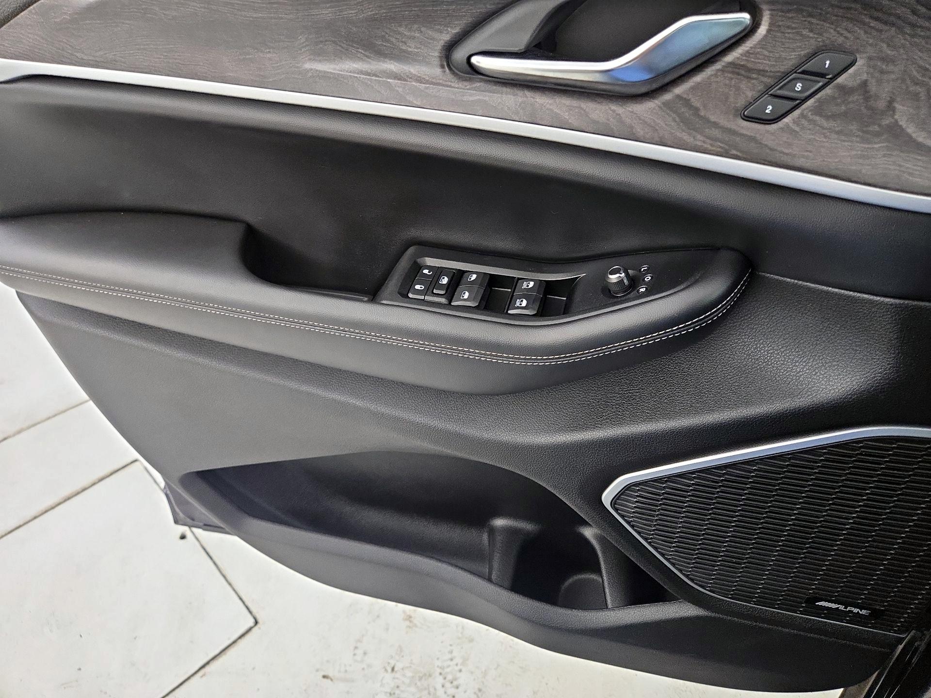 Thumbnail: 2024 Jeep Grand Cherokee - 12