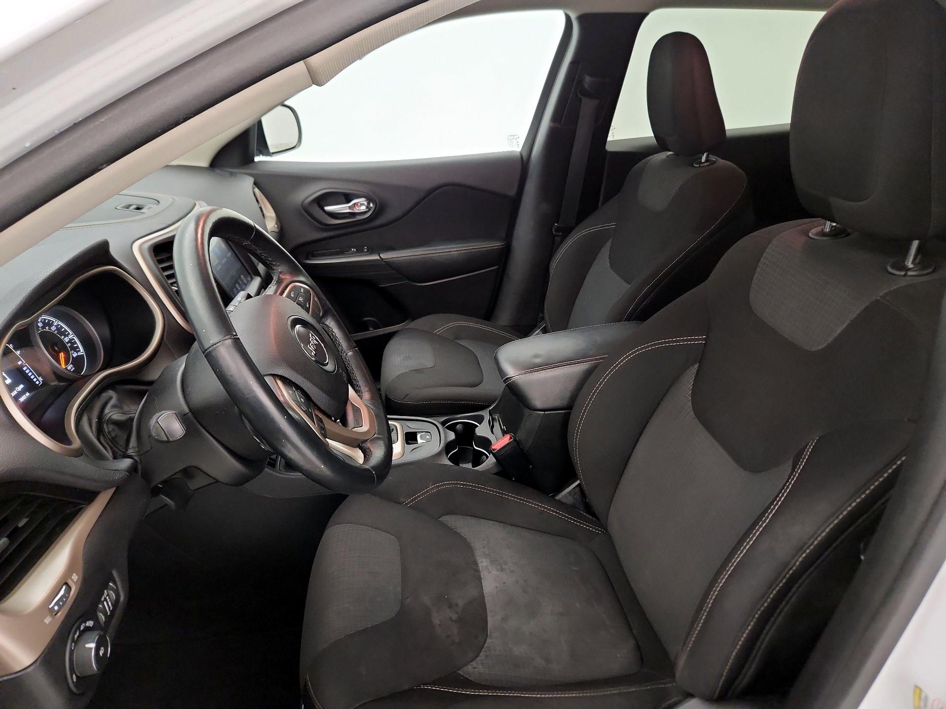 Thumbnail: 2015 Jeep Cherokee - 11