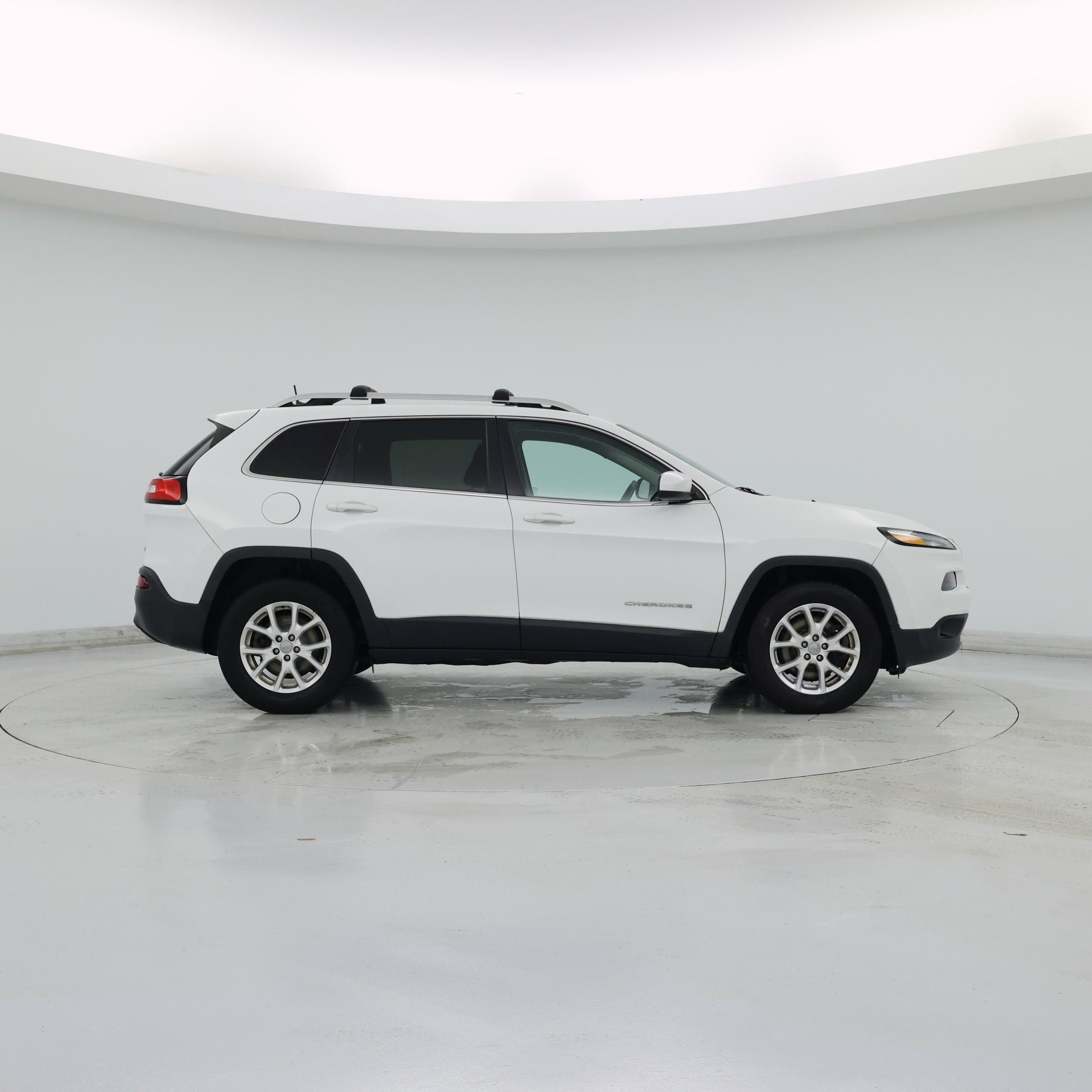 Thumbnail: 2015 Jeep Cherokee - 7