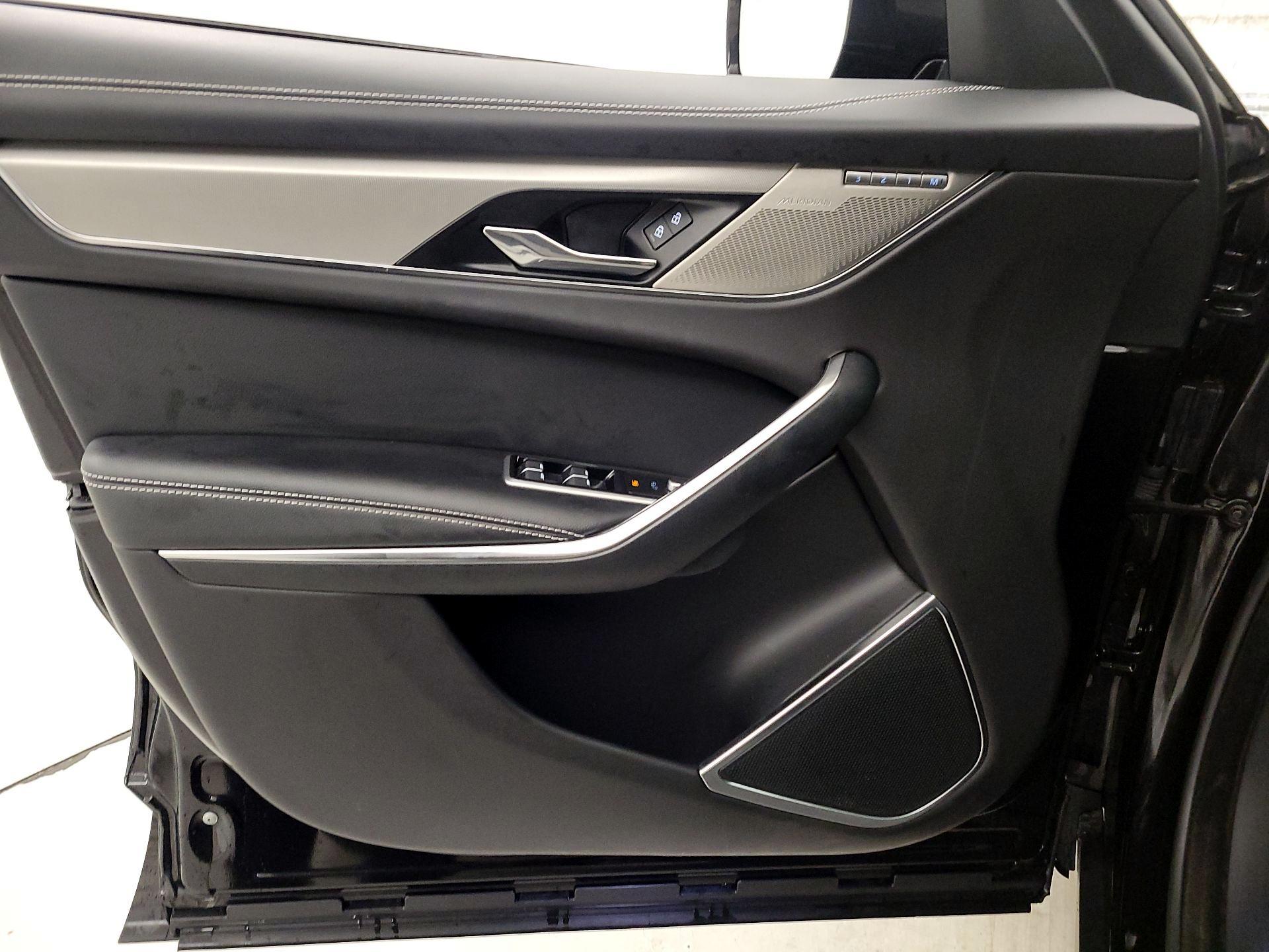 Thumbnail: 2024 Jaguar F-Pace - 12