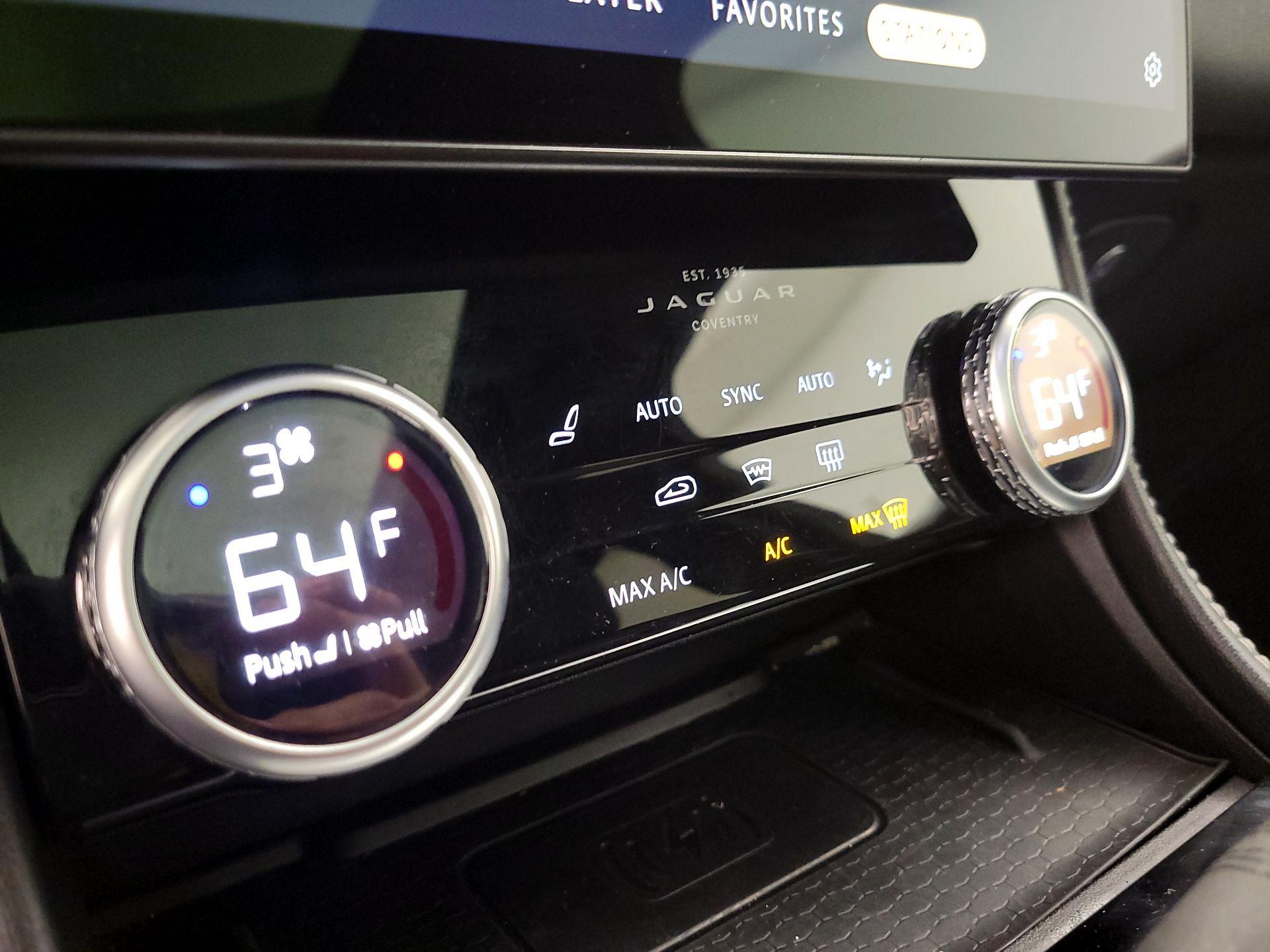 Thumbnail: 2024 Jaguar F-Pace - 16