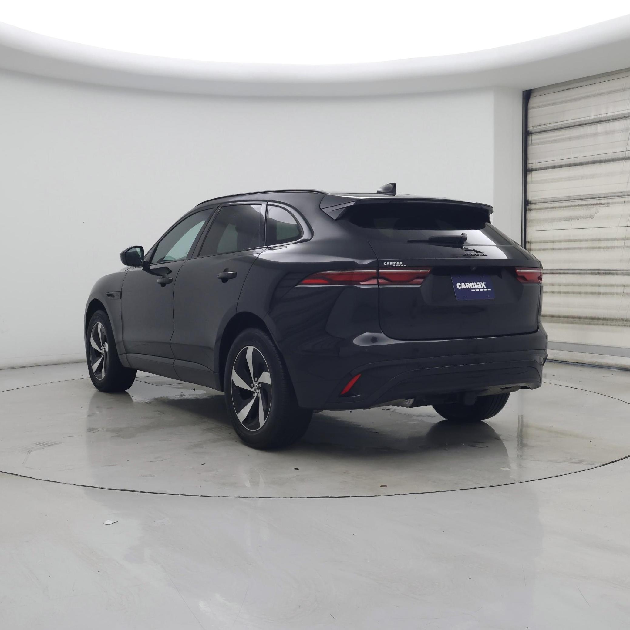 Thumbnail: 2024 Jaguar F-Pace - 2