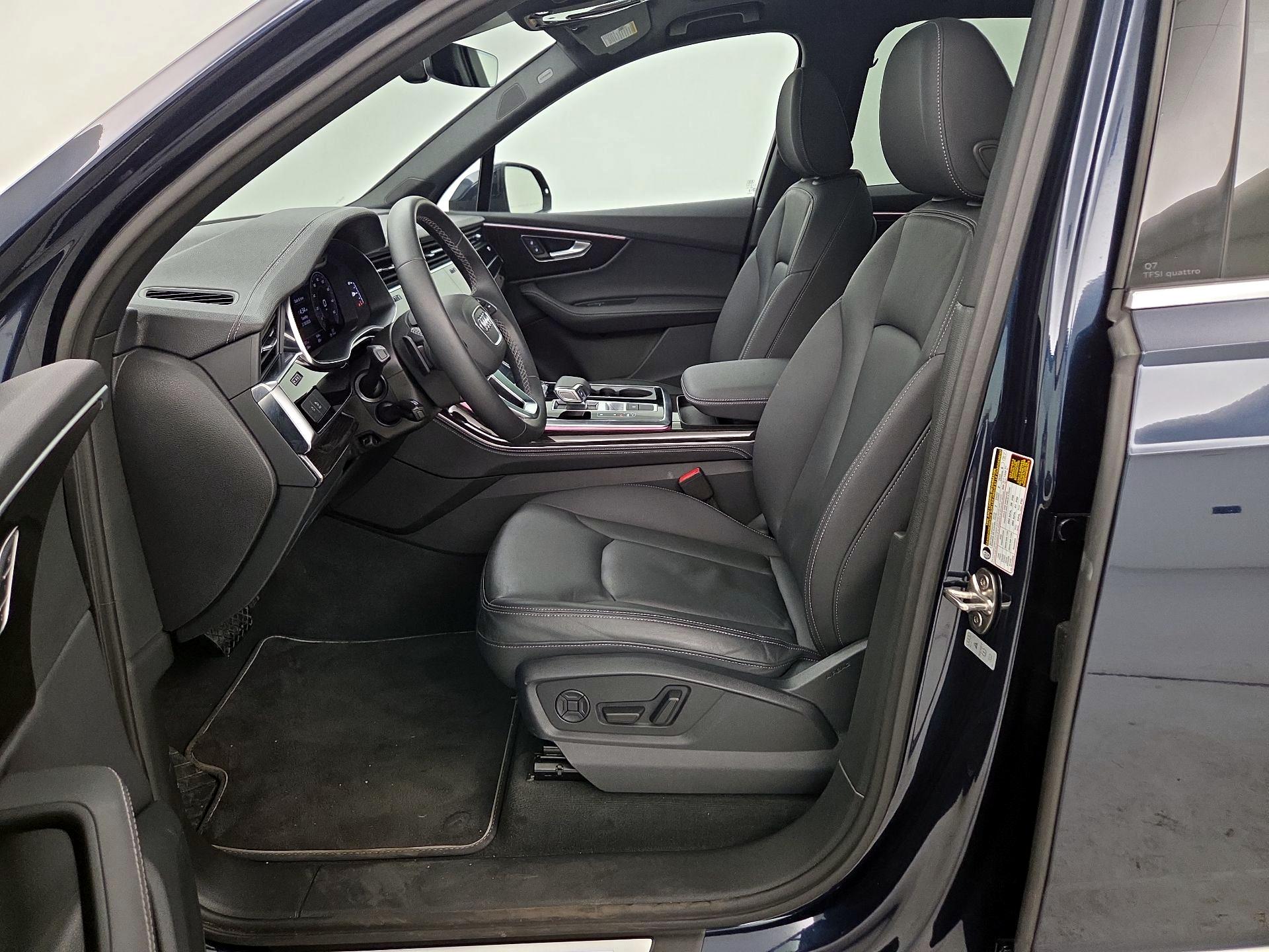 Thumbnail: 2025 Audi Q7 - 11