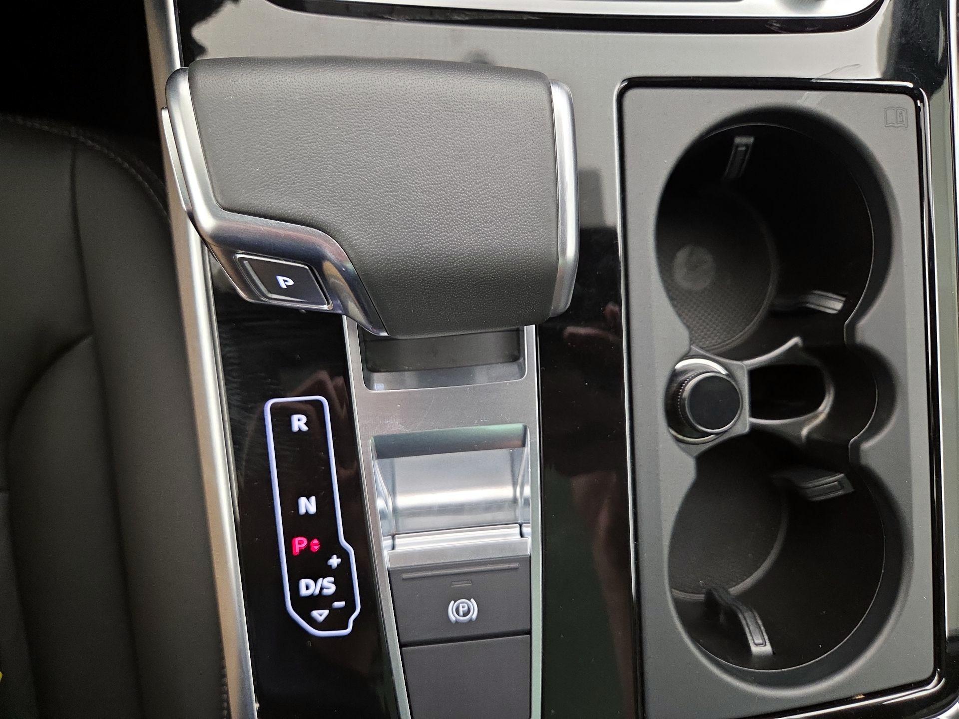 Thumbnail: 2025 Audi Q7 - 18