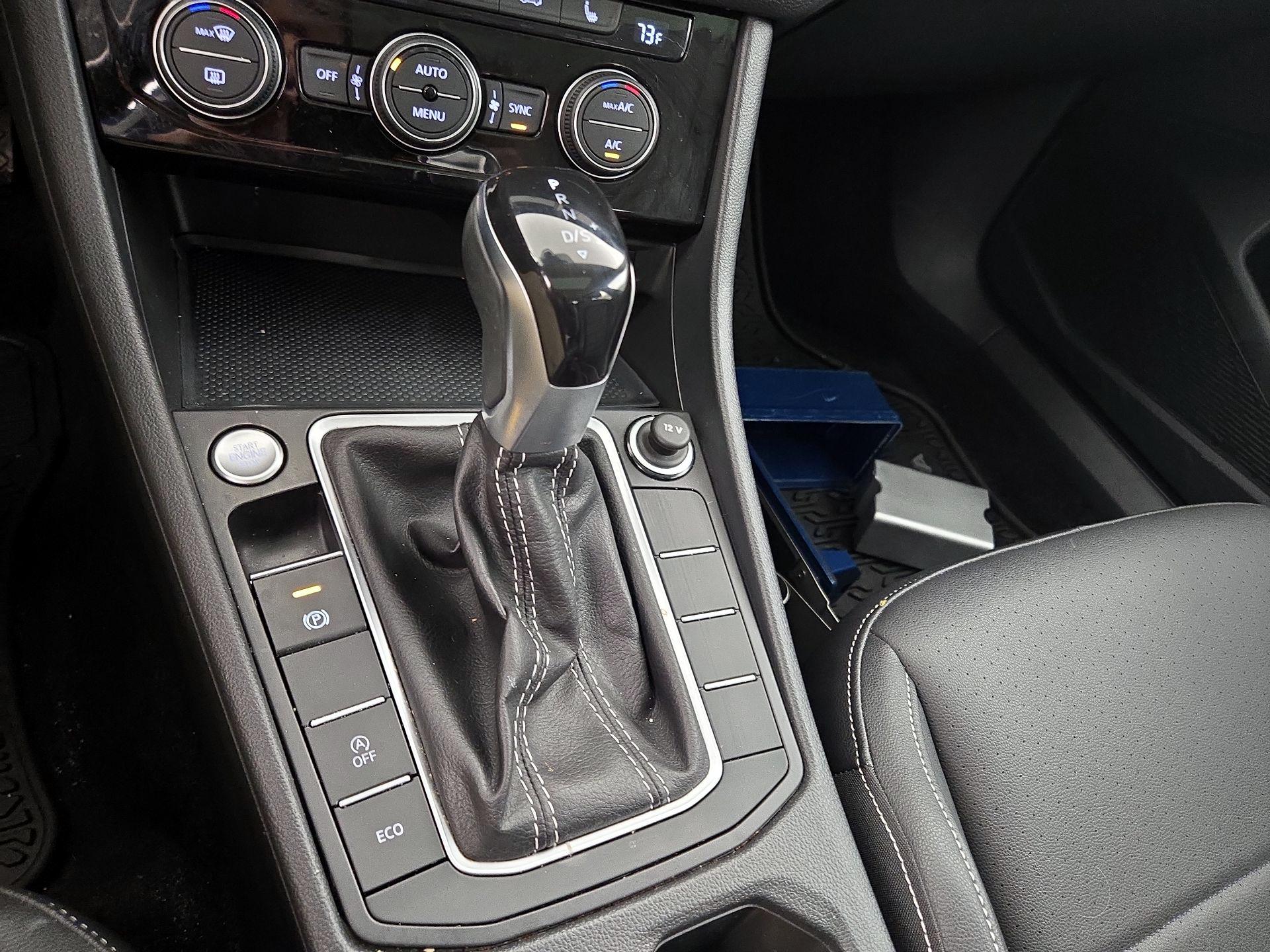 Thumbnail: 2022 Volkswagen Jetta - 17