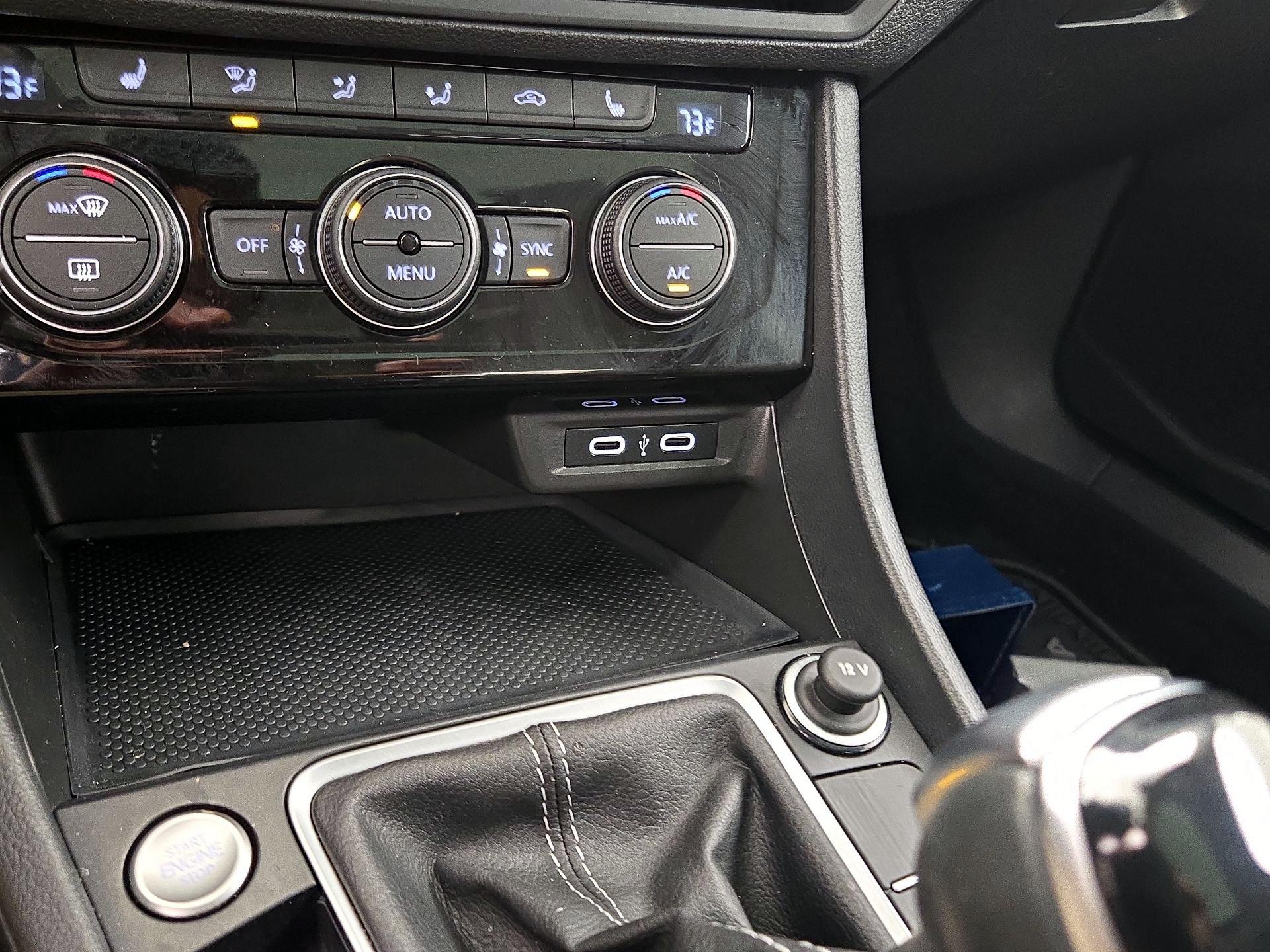 Thumbnail: 2022 Volkswagen Jetta - 18