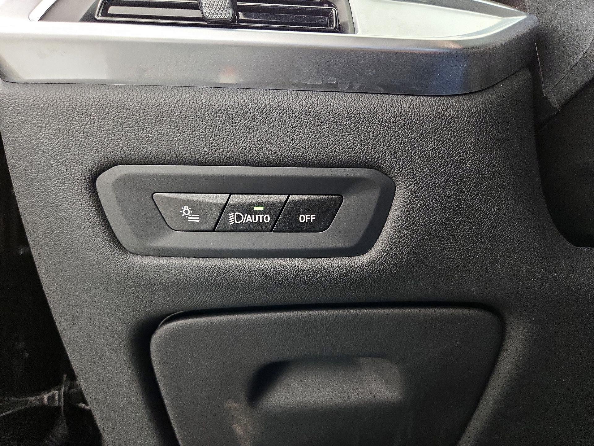 Thumbnail: 2025 BMW X5 - 13