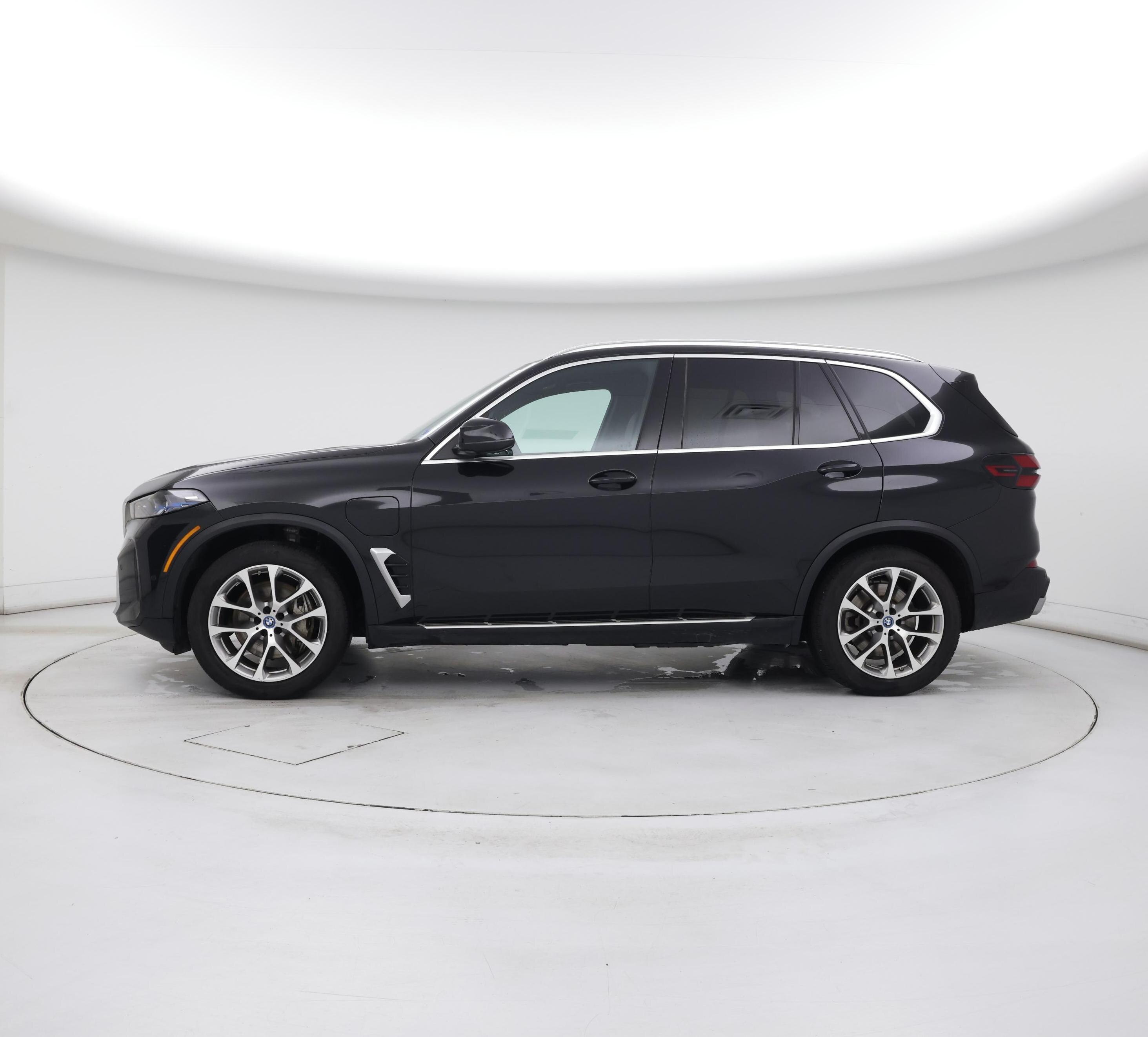 Thumbnail: 2025 BMW X5 - 3