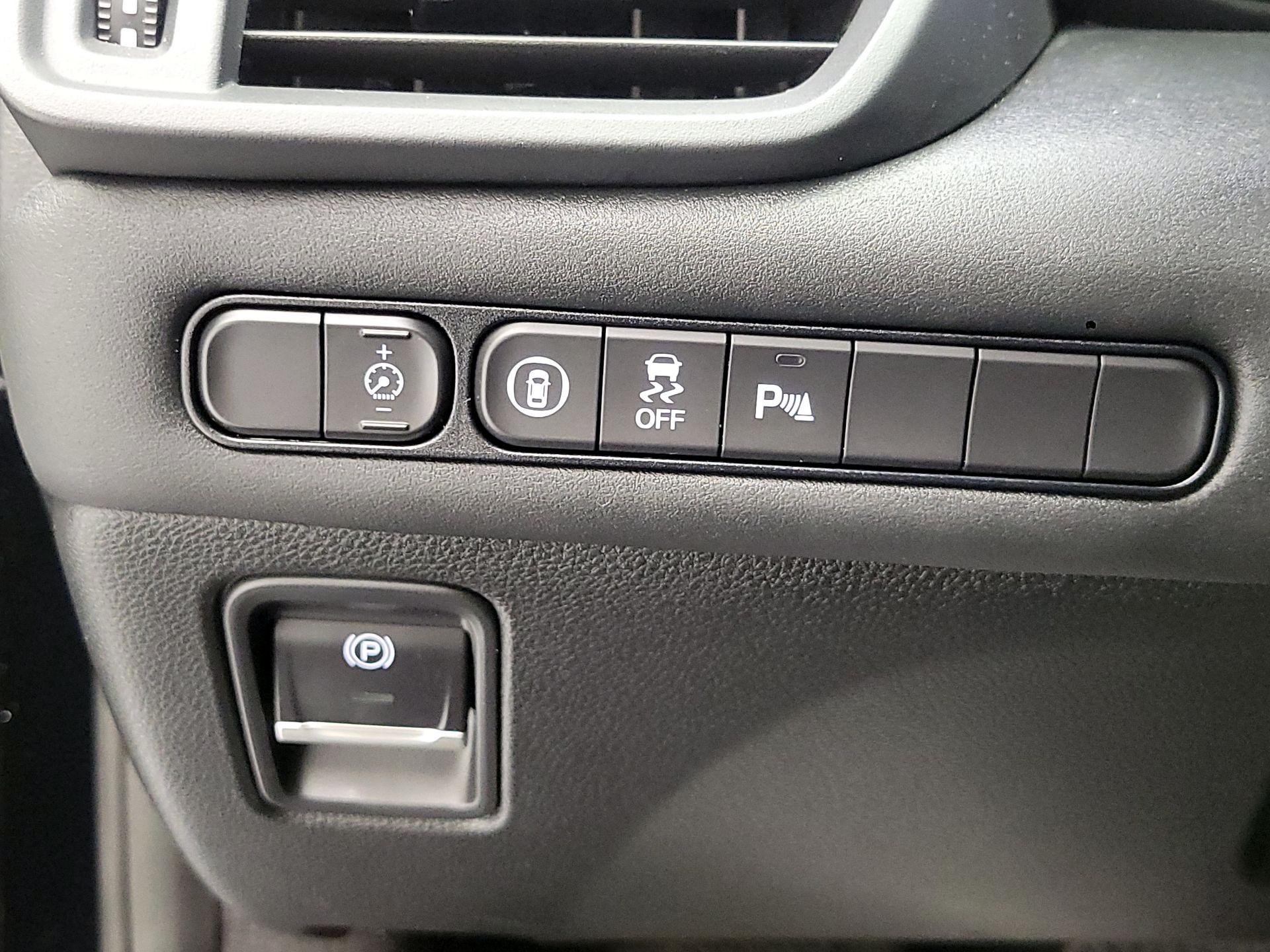 Thumbnail: 2022 Acura TLX - 11