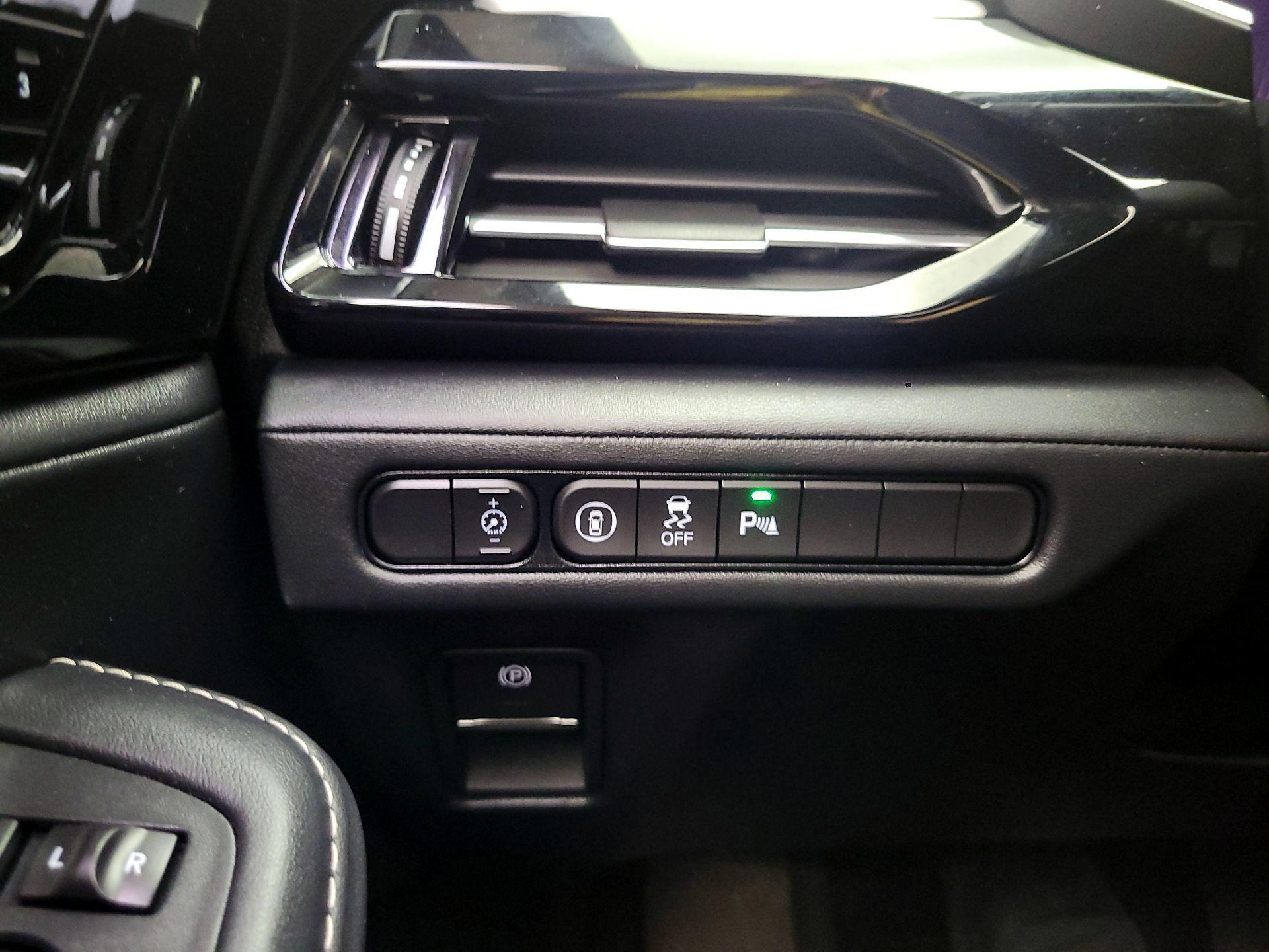 Thumbnail: 2023 Acura MDX - 11