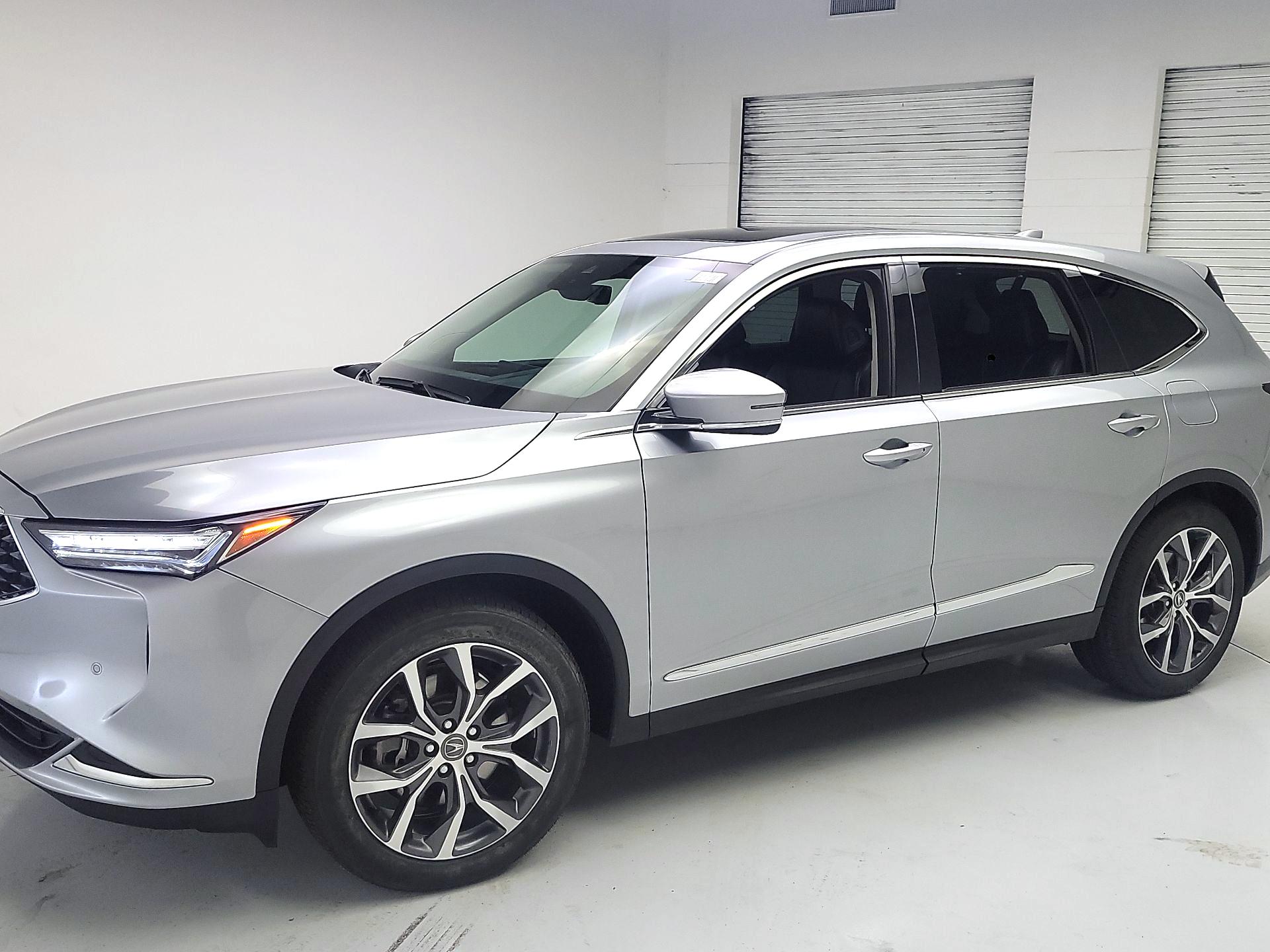 Thumbnail: 2023 Acura MDX - 3