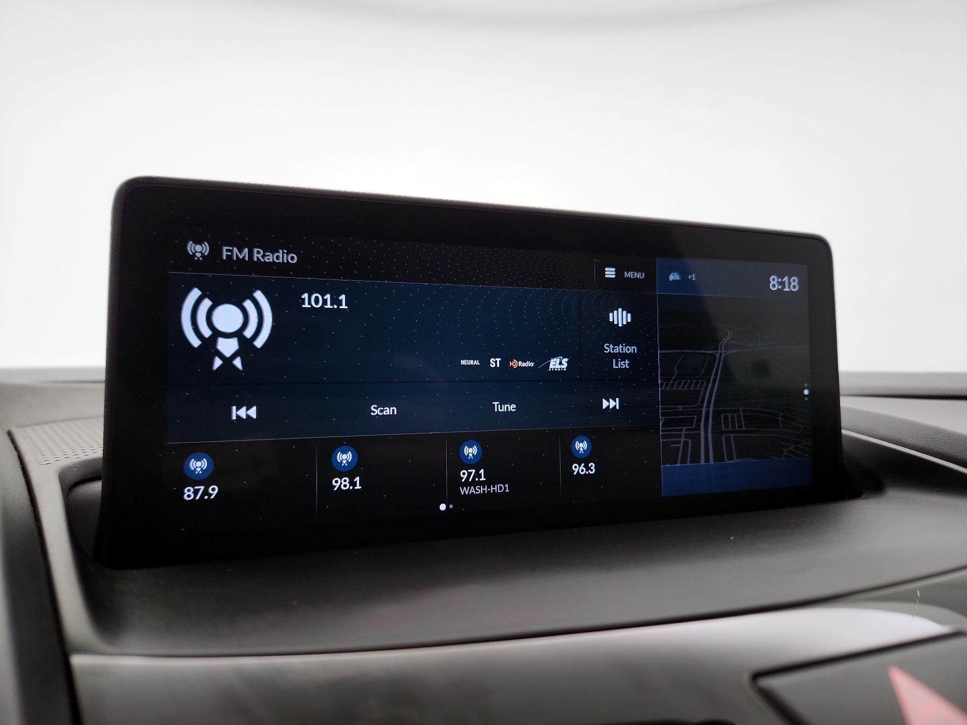 Thumbnail: 2025 Acura RDX - 16