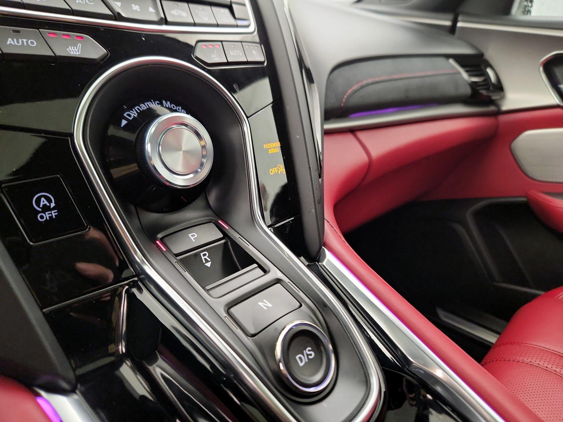 Thumbnail: 2025 Acura RDX - 18