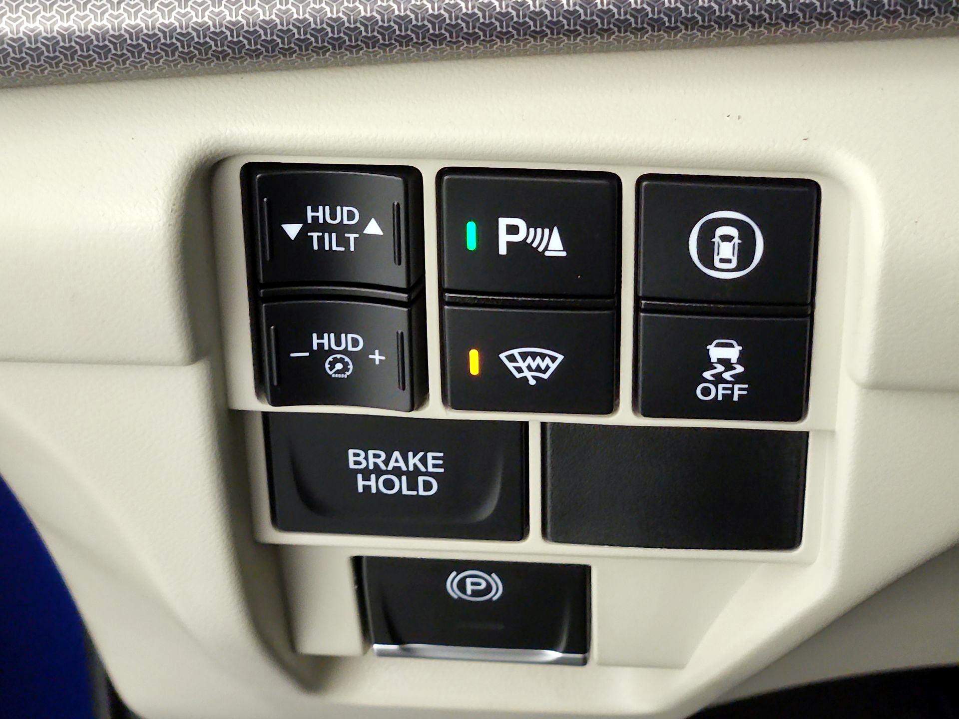 Thumbnail: 2025 Acura RDX - 13