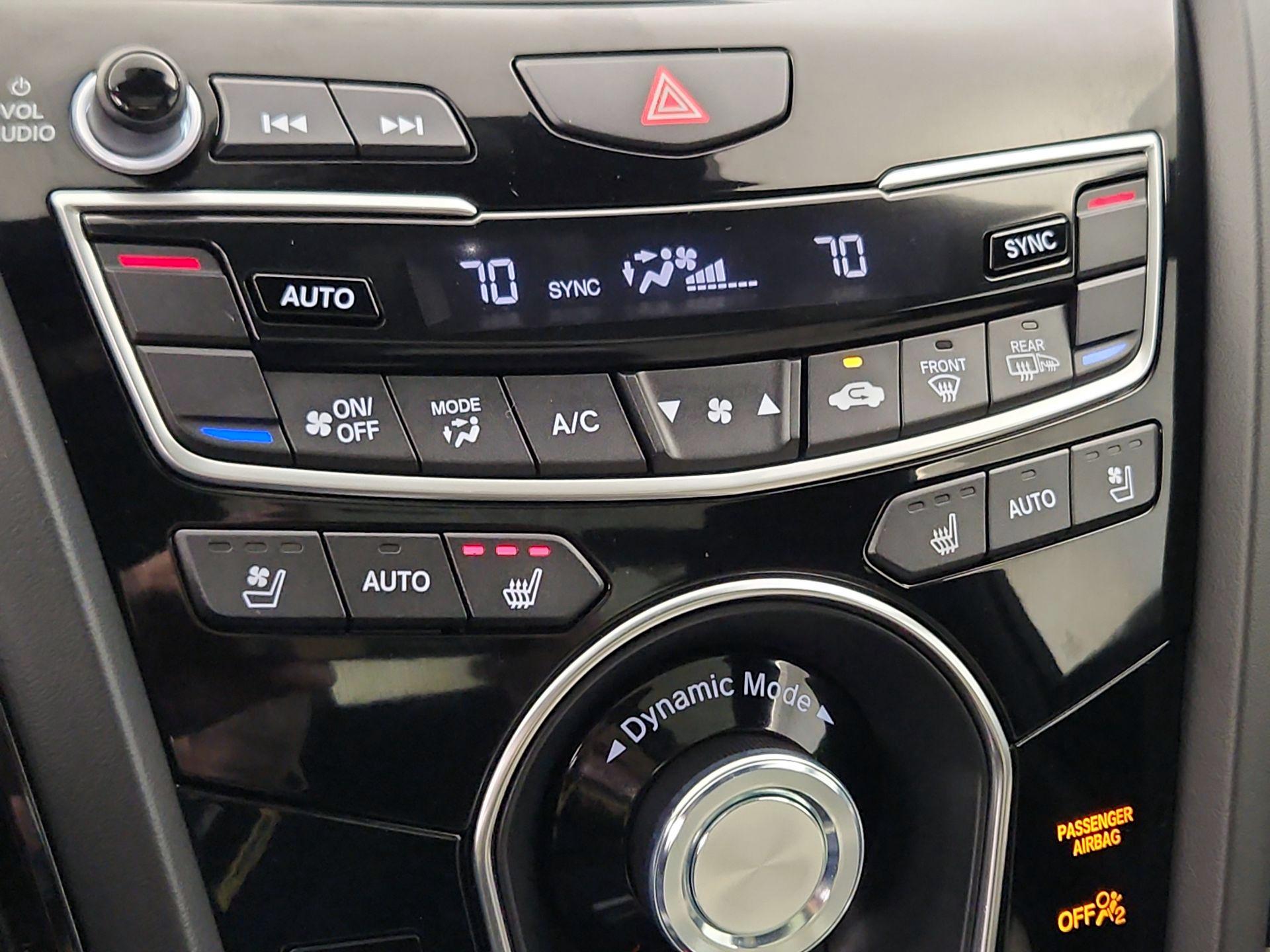 Thumbnail: 2025 Acura RDX - 17