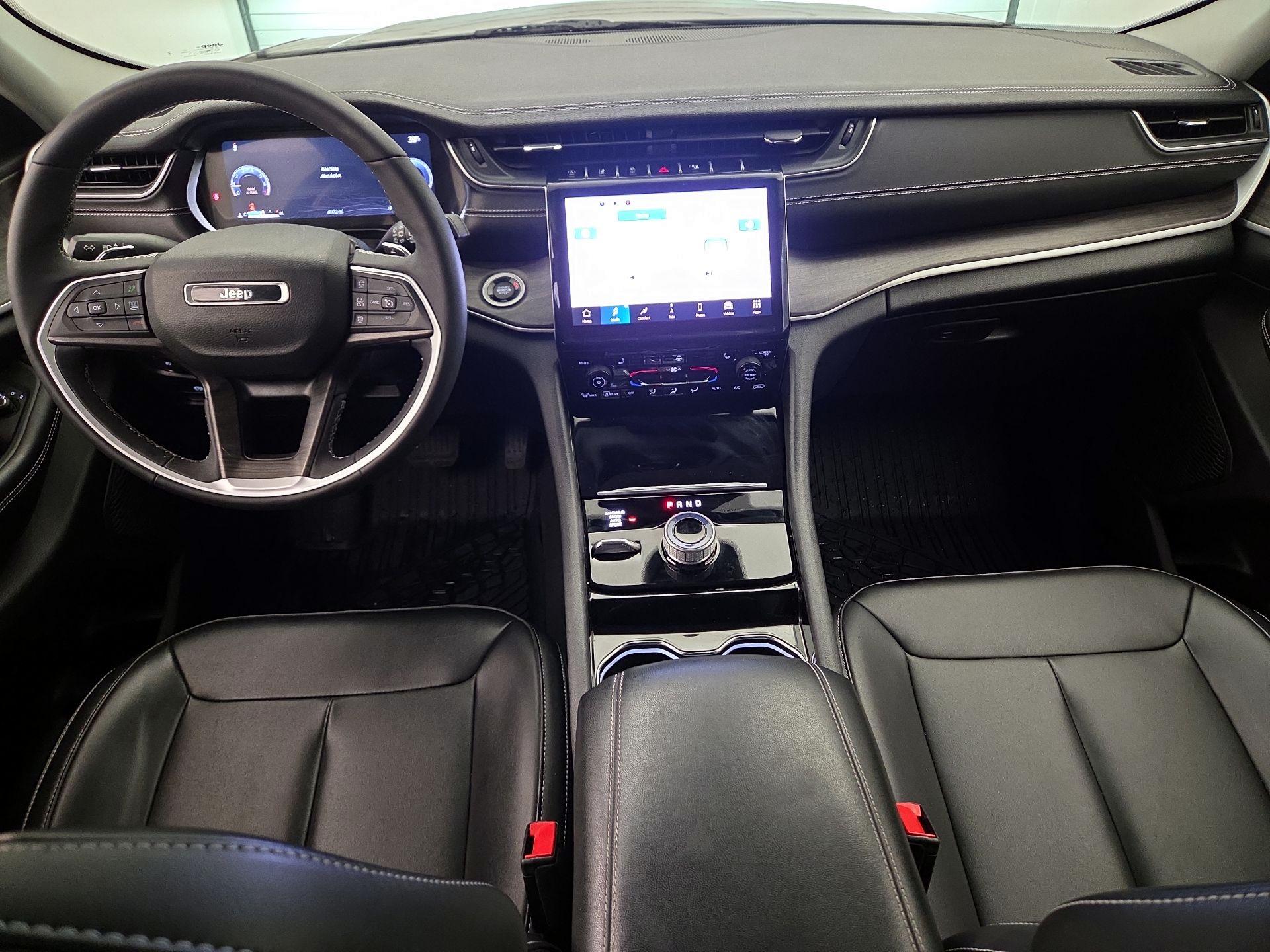 Thumbnail: 2023 Jeep Grand Cherokee - 9