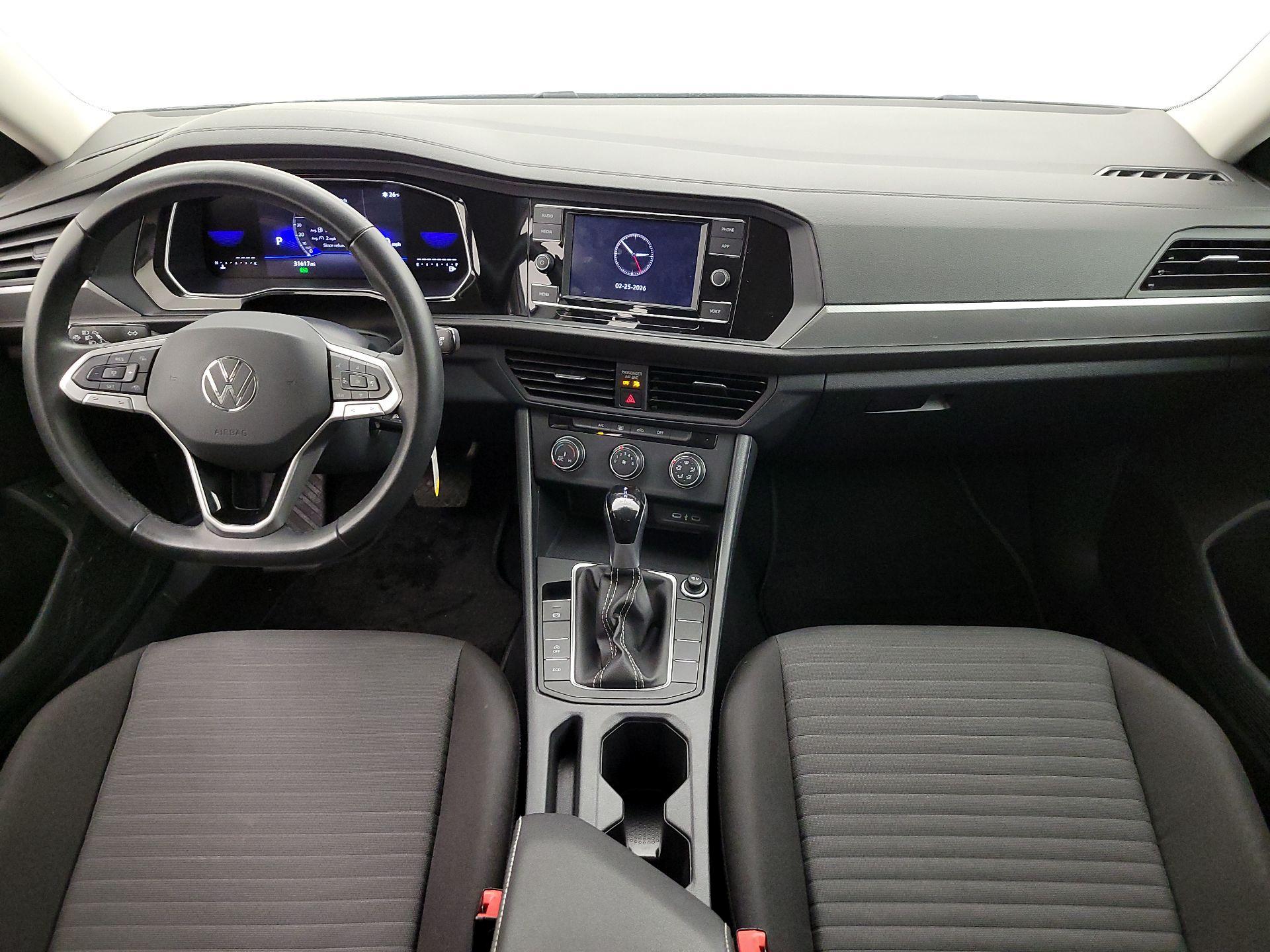 Thumbnail: 2024 Volkswagen Jetta - 9