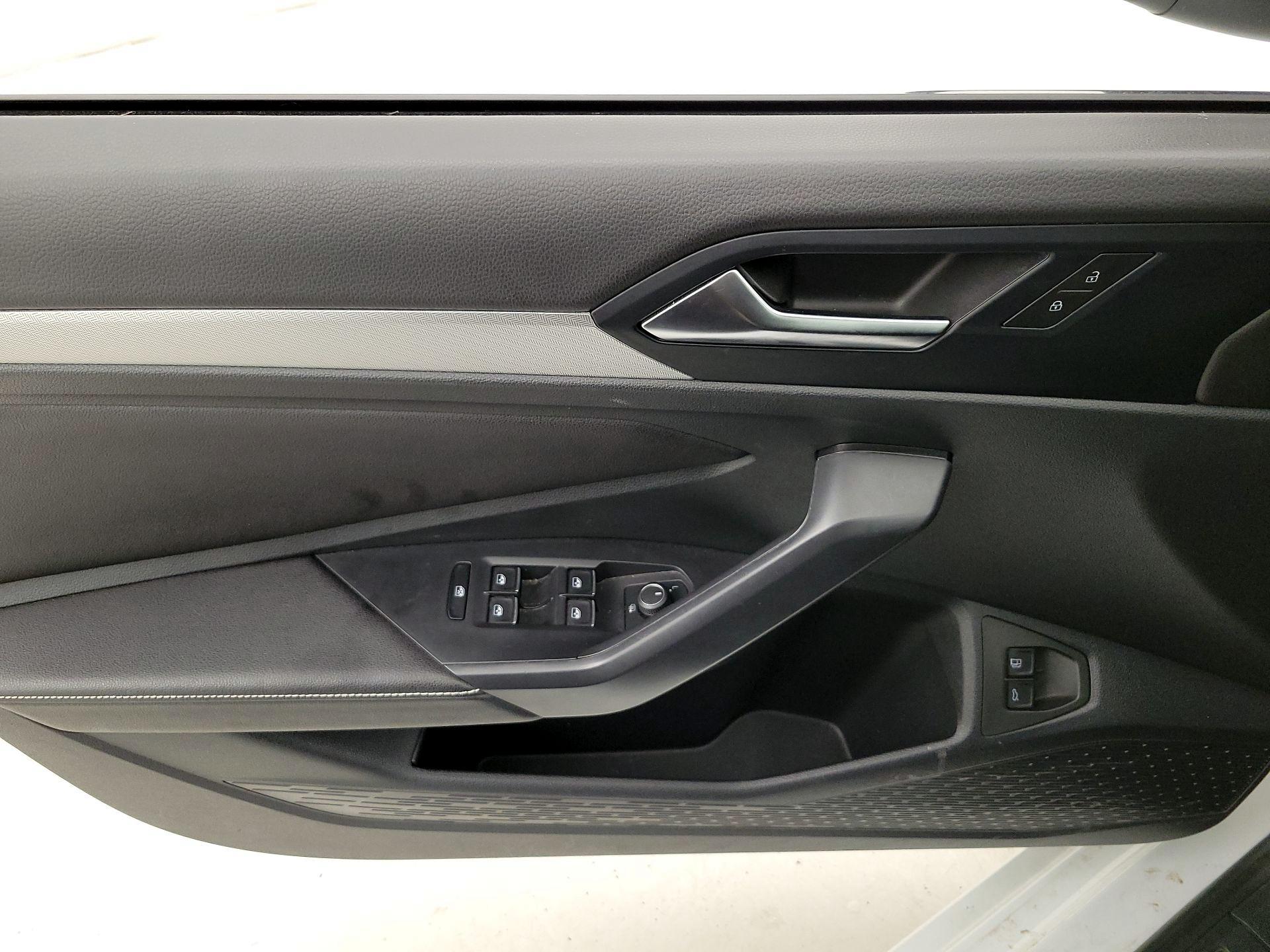 Thumbnail: 2024 Volkswagen Jetta - 12