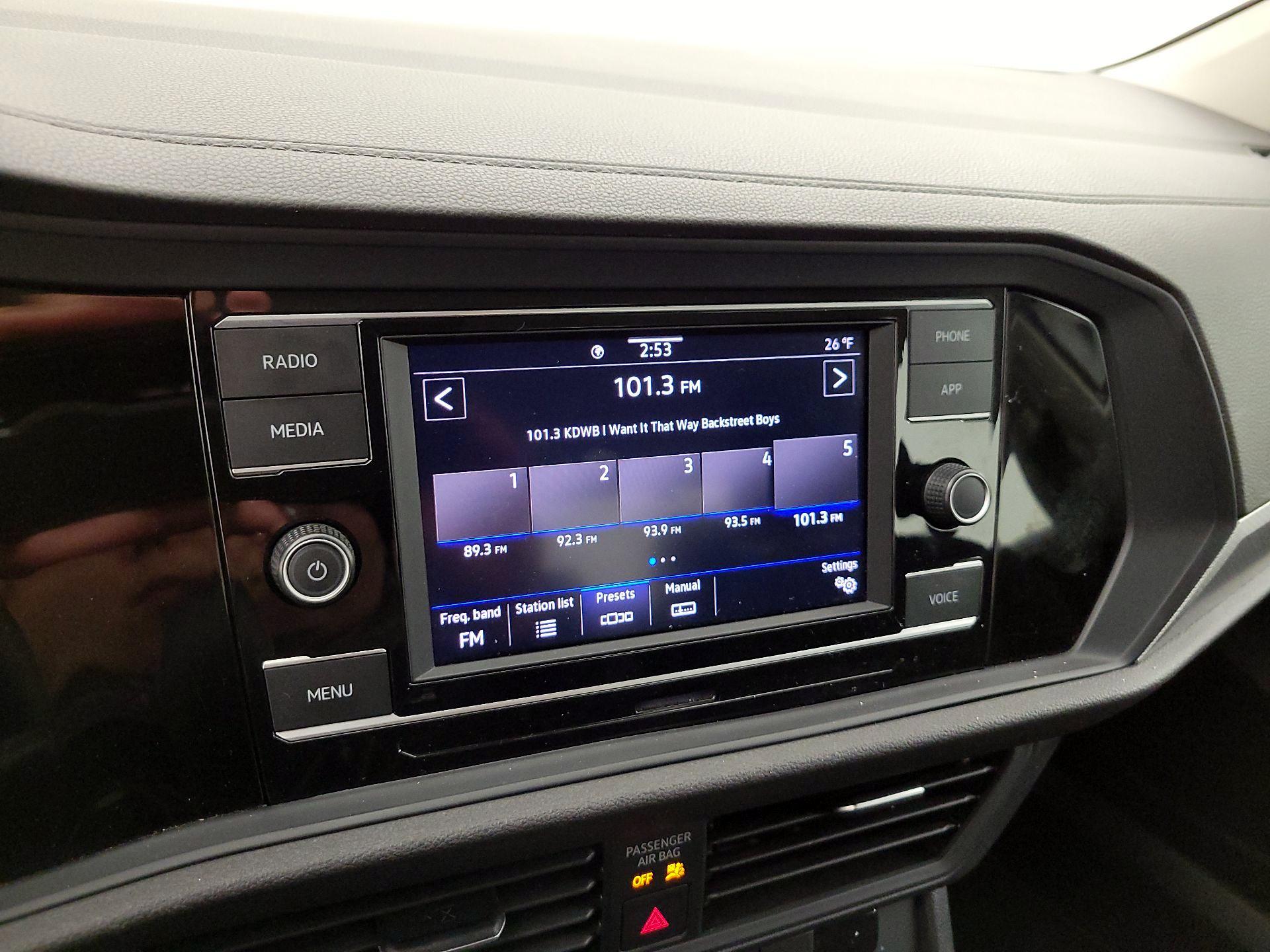 Thumbnail: 2024 Volkswagen Jetta - 15