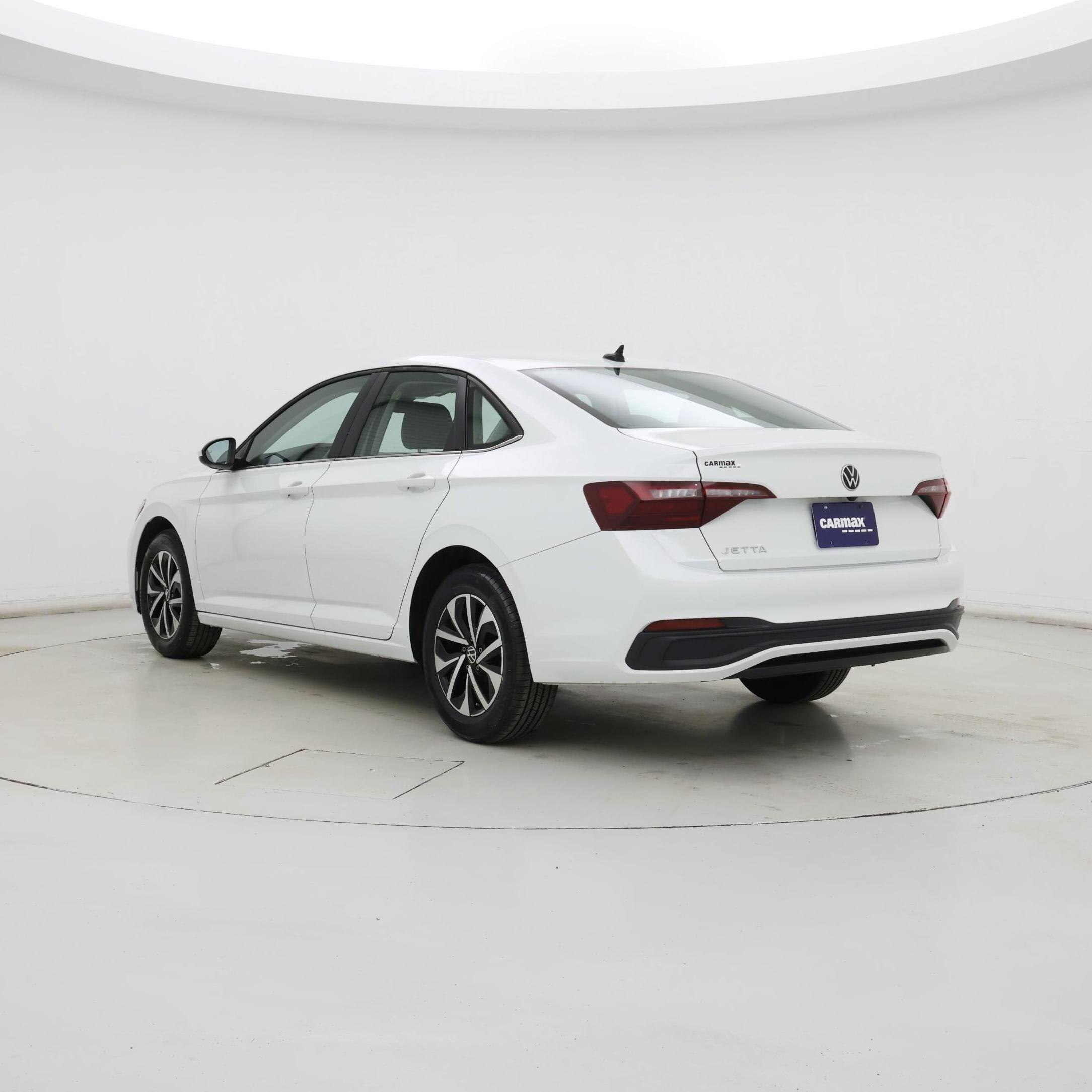 Thumbnail: 2024 Volkswagen Jetta - 2