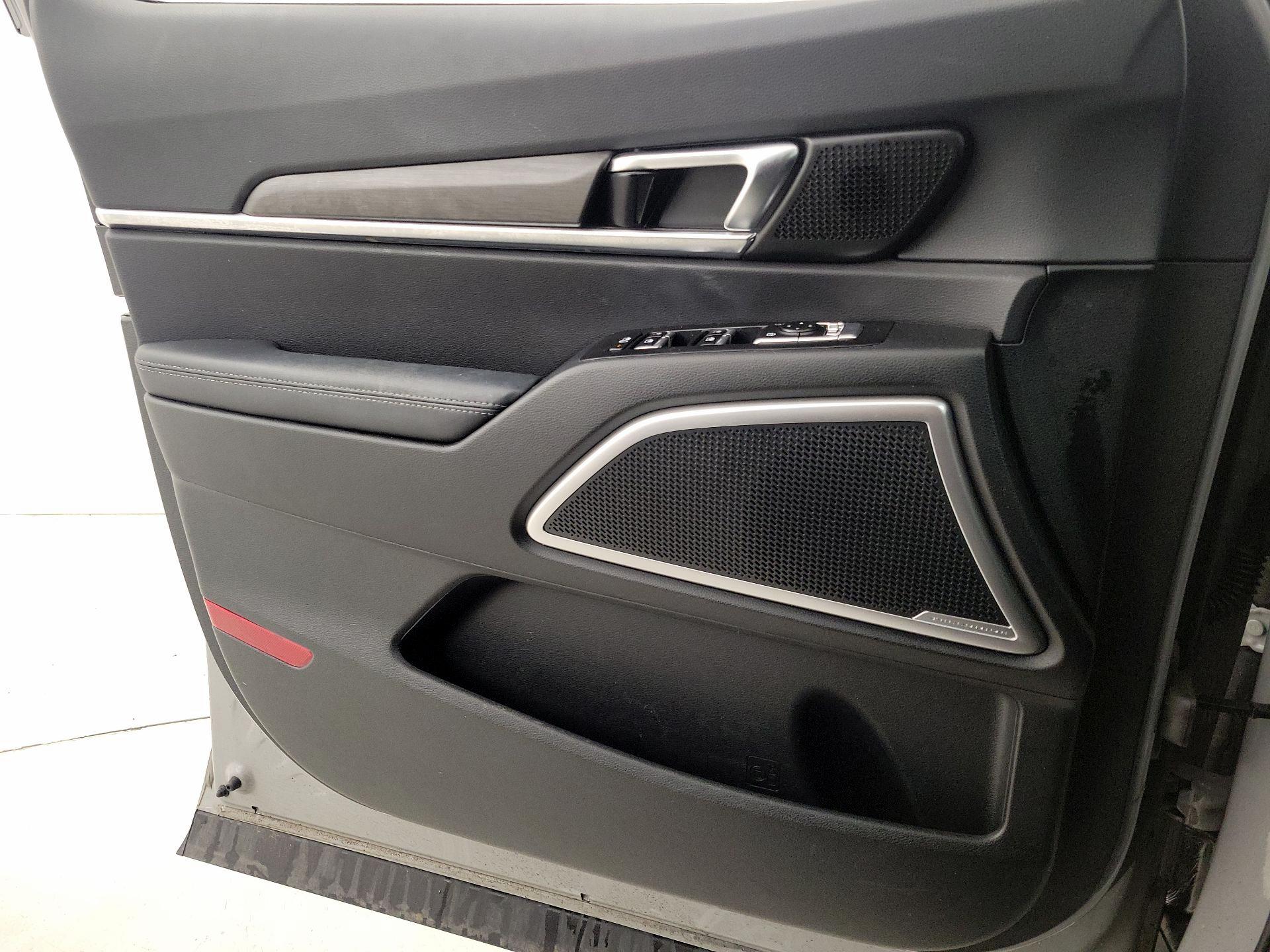 Thumbnail: 2023 Kia Telluride - 12