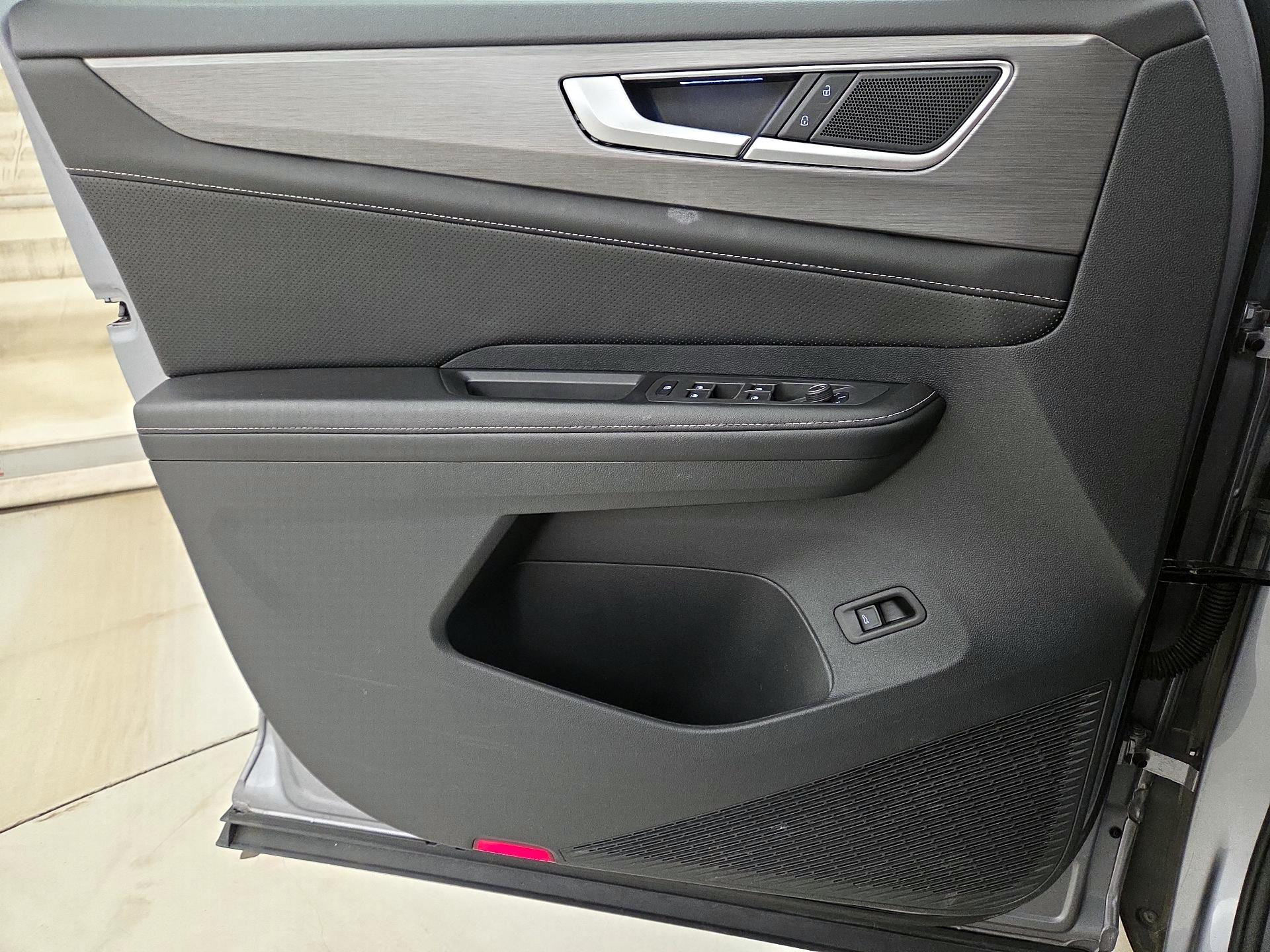 Thumbnail: 2024 Volkswagen Atlas - 12