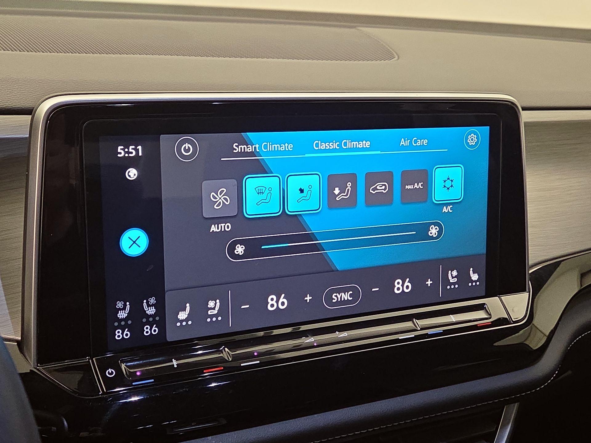 Thumbnail: 2024 Volkswagen Atlas - 16