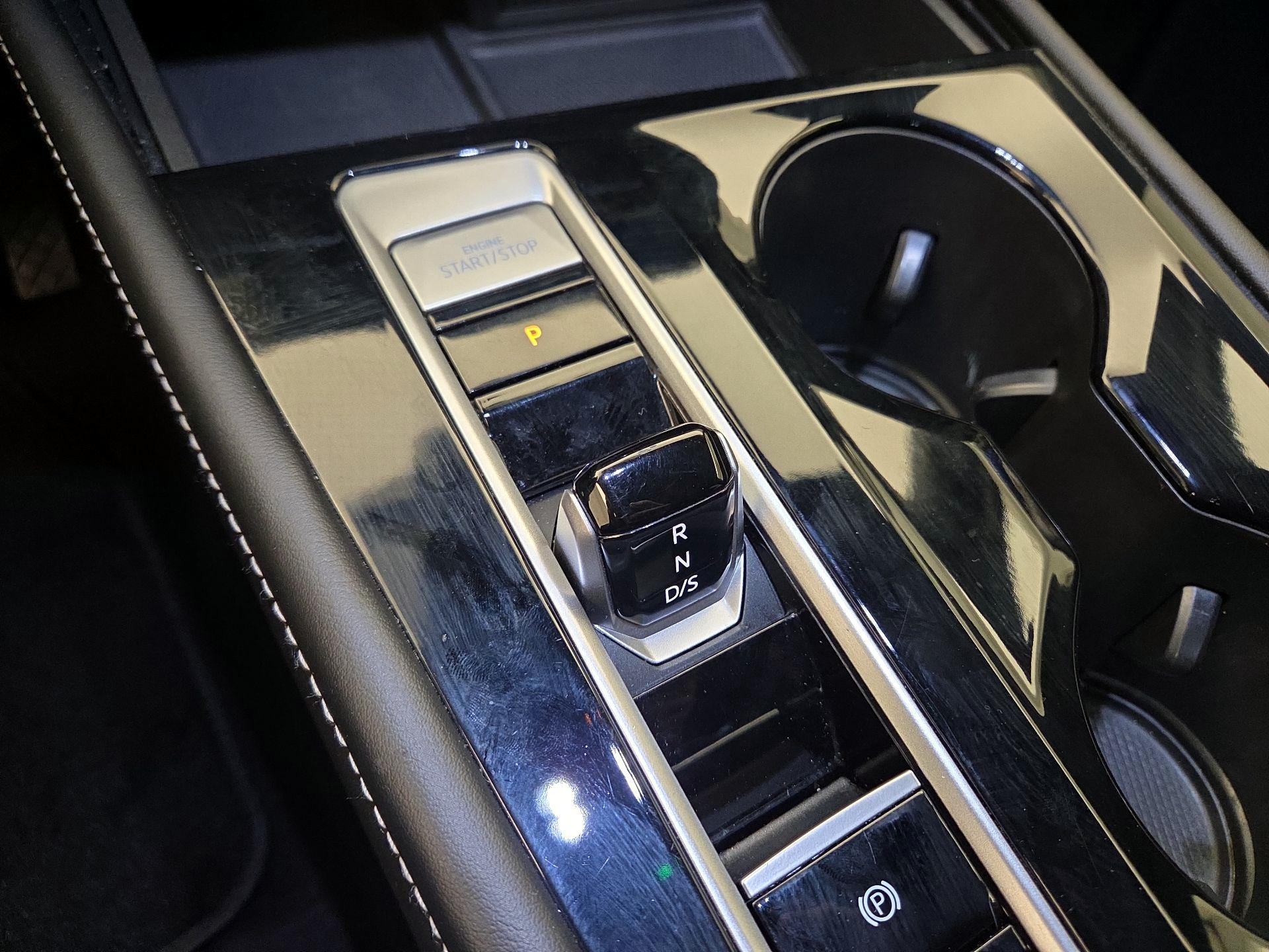 Thumbnail: 2024 Volkswagen Atlas - 17