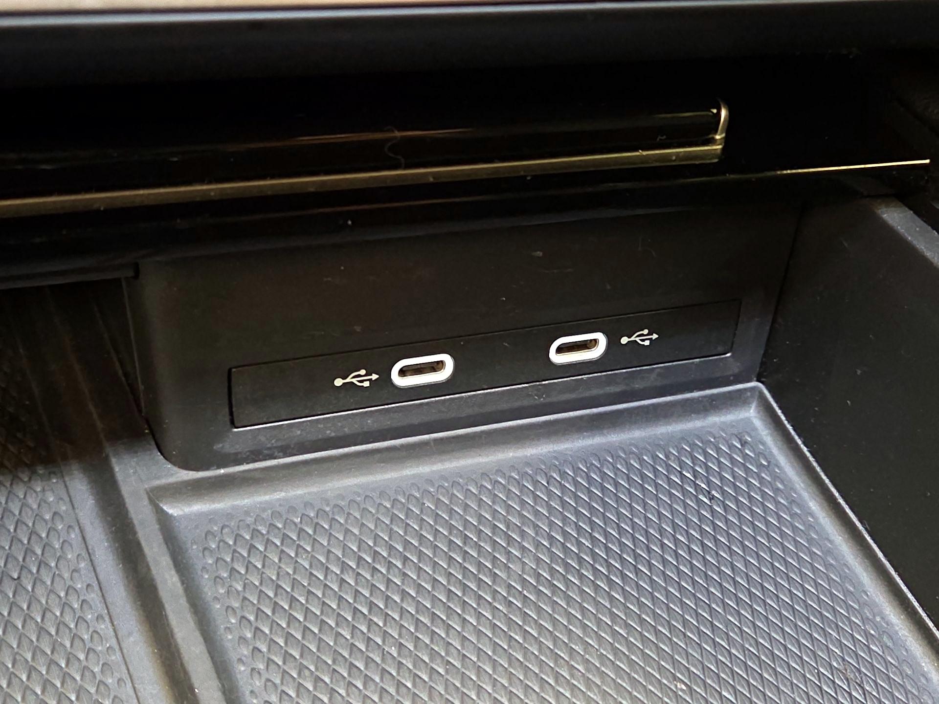 Thumbnail: 2024 Volkswagen Atlas - 18