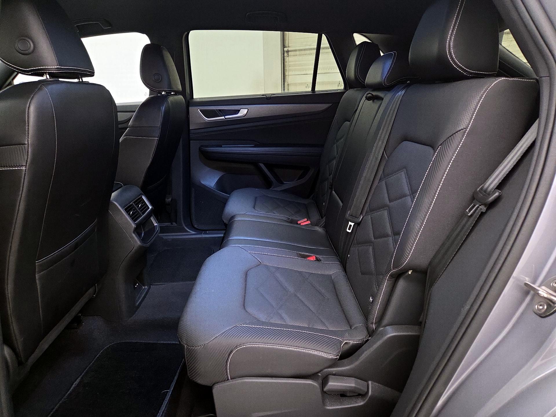 Thumbnail: 2024 Volkswagen Atlas - 19