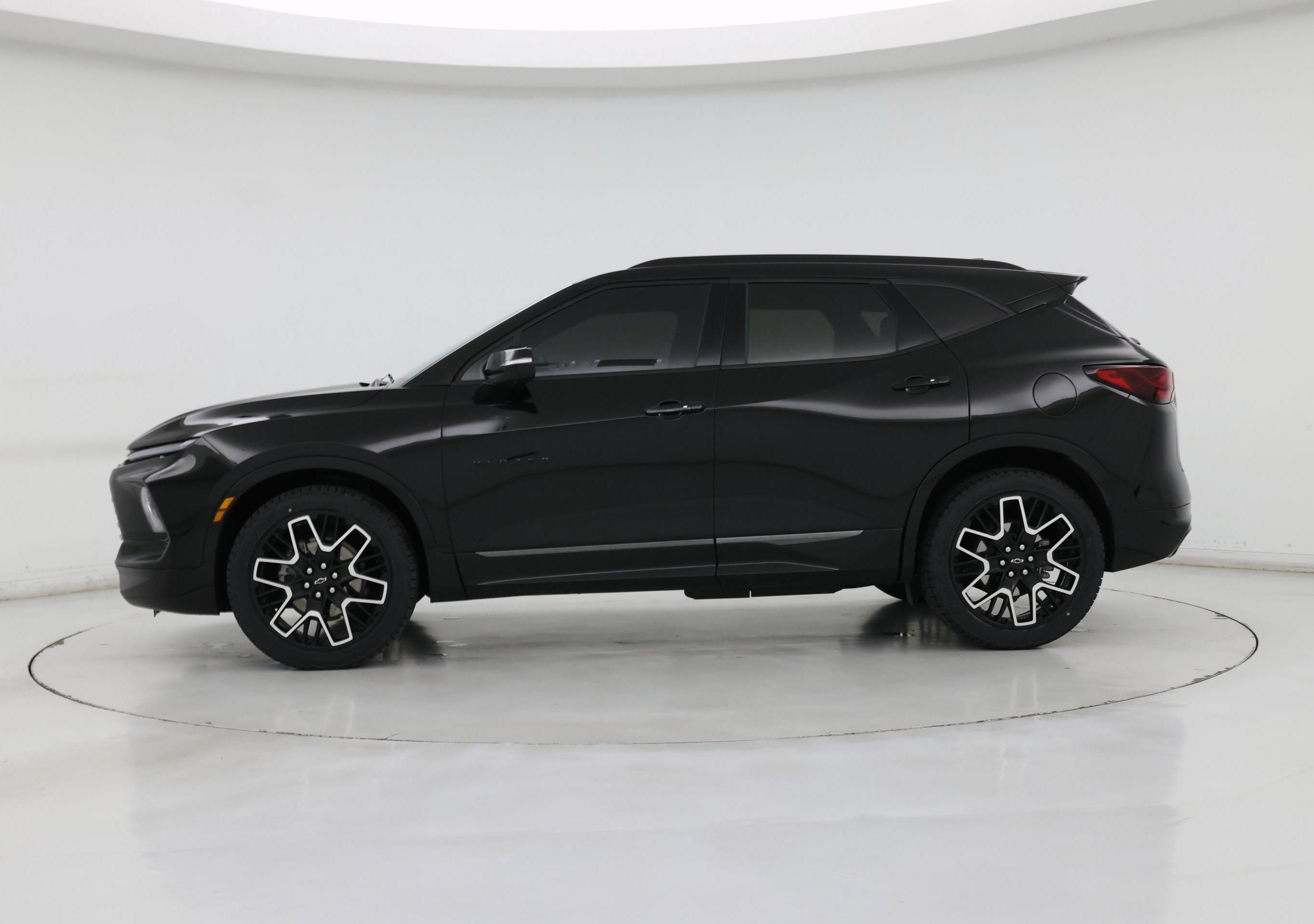 Thumbnail: 2023 Chevrolet Blazer - 3