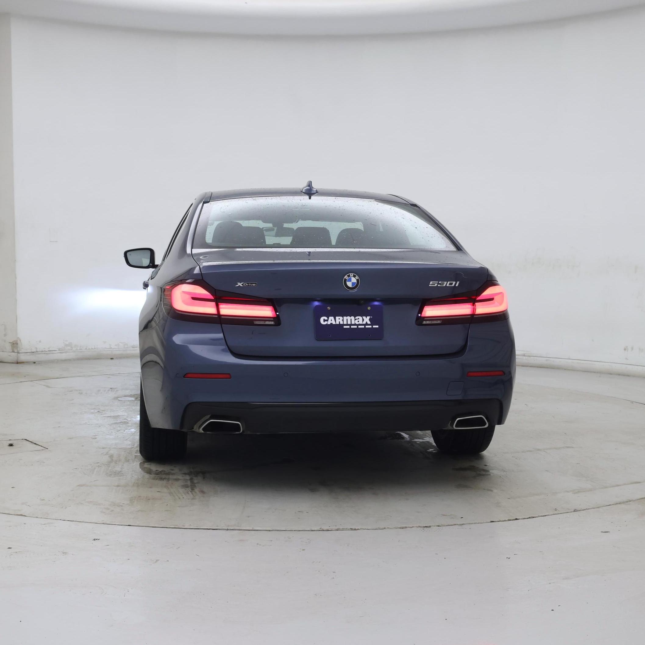 Thumbnail: 2023 BMW 5 Series - 6