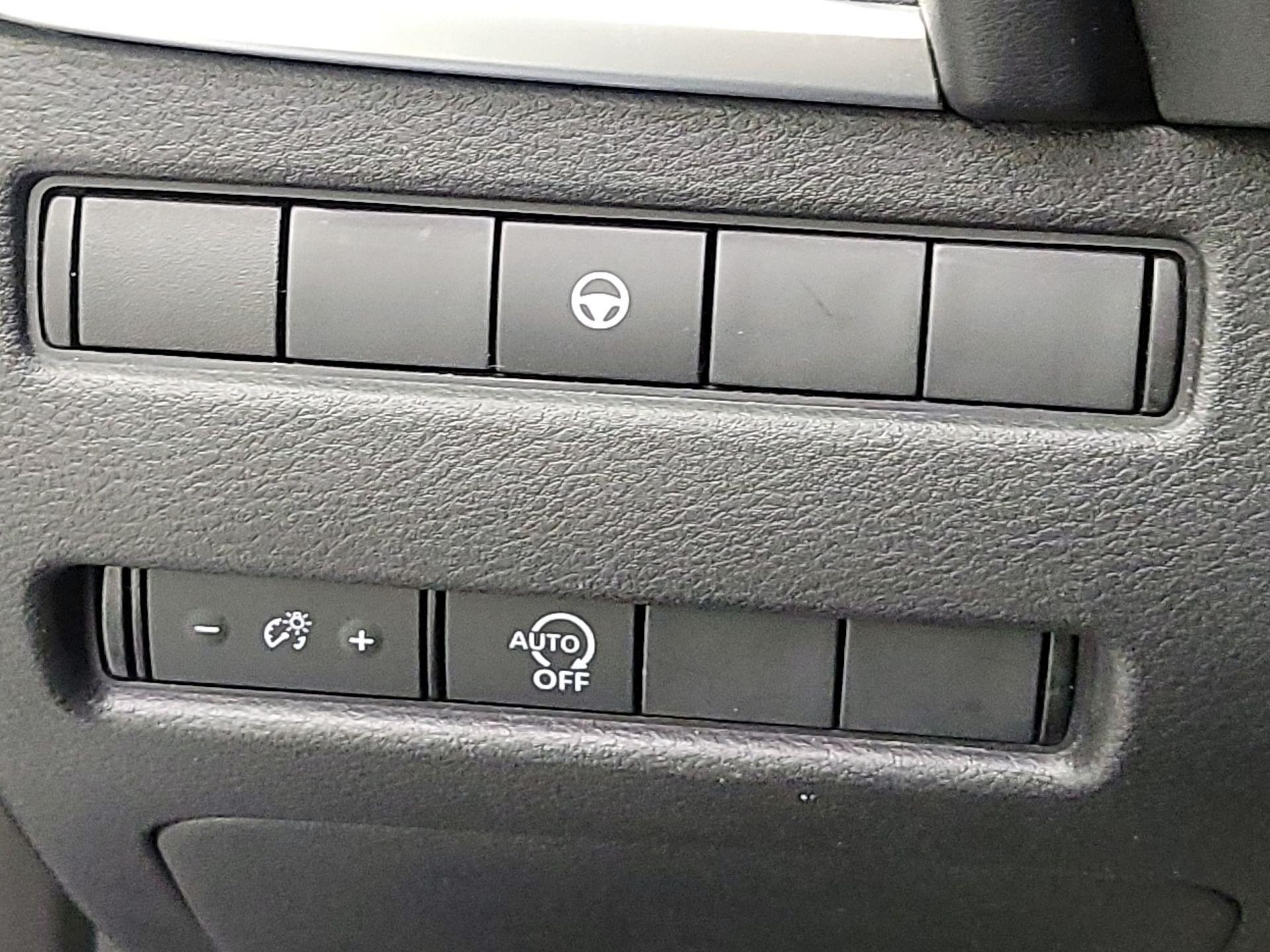 Thumbnail: 2023 Nissan Rogue - 11