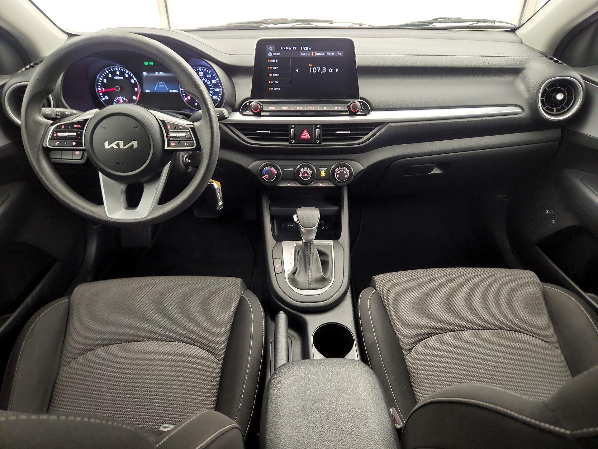 Thumbnail: 2022 Kia Forte - 9