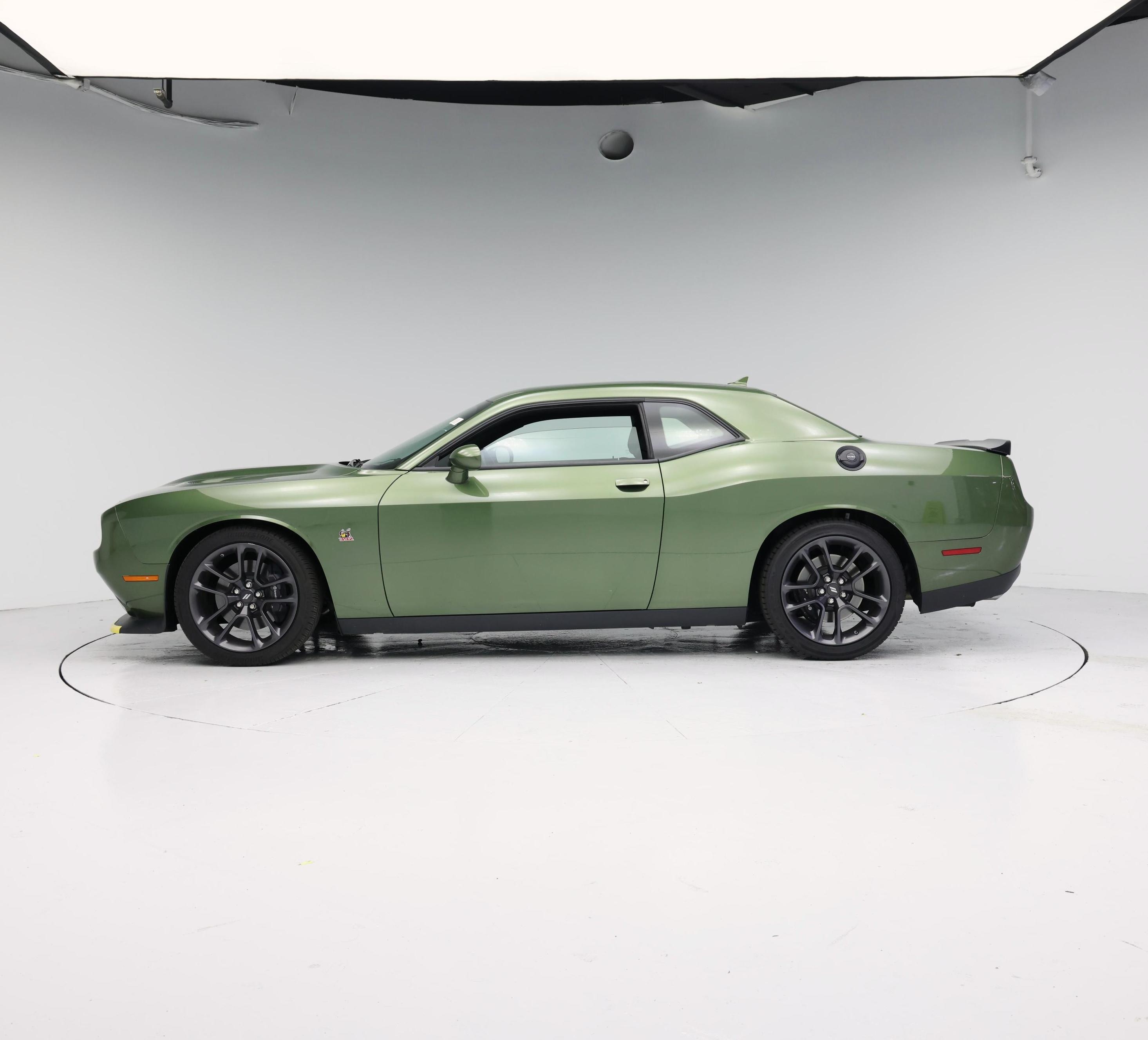 Thumbnail: 2022 Dodge Challenger - 3