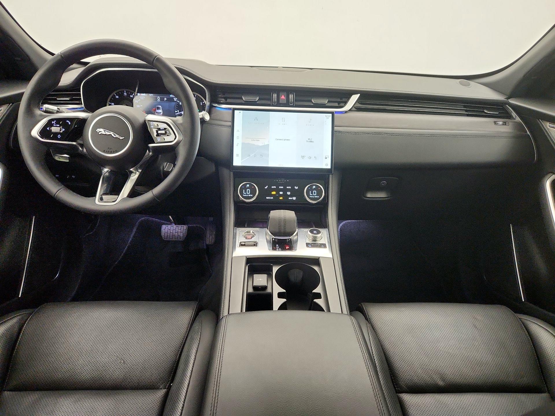 Thumbnail: 2023 Jaguar F-Pace - 9