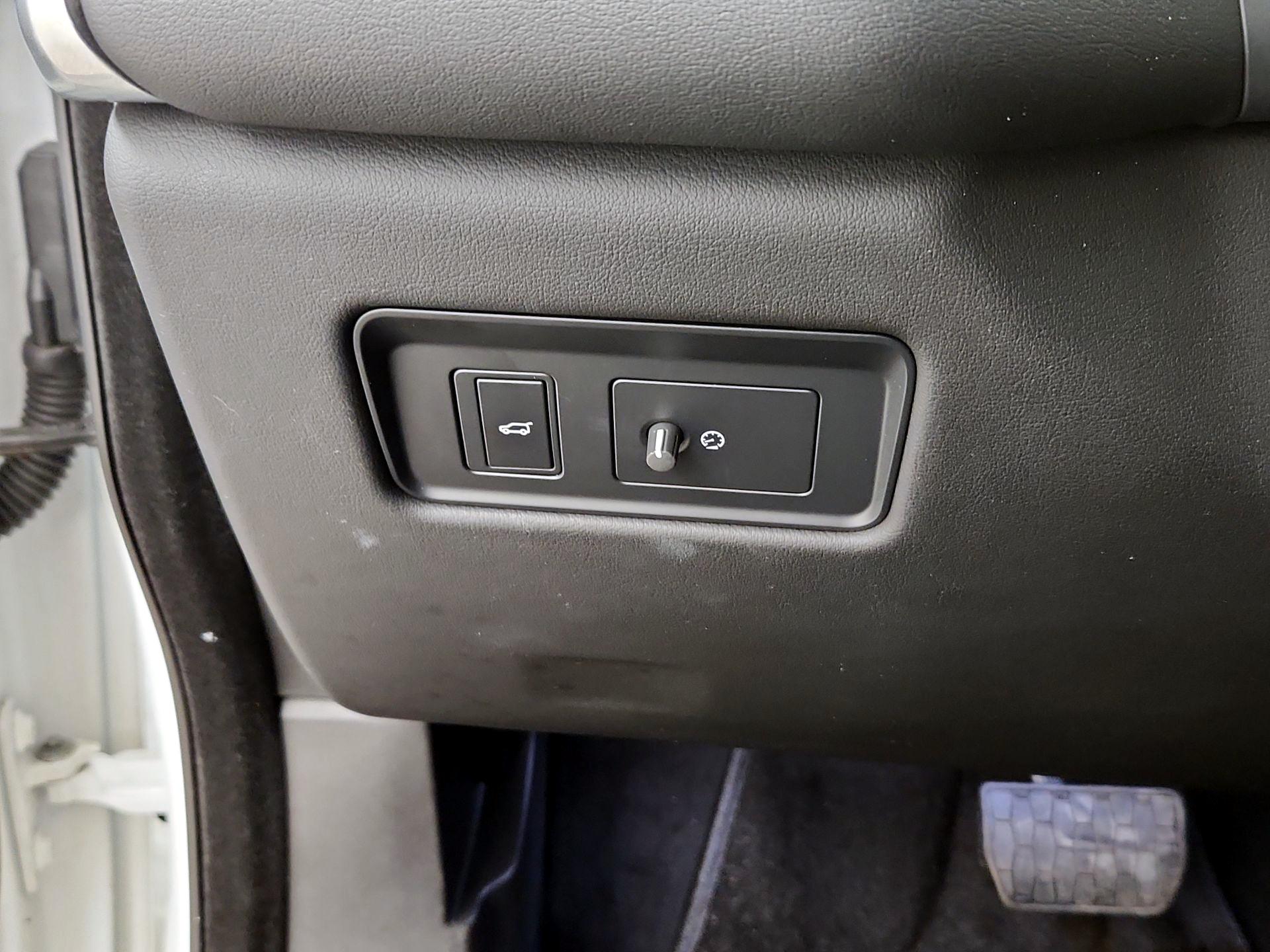 Thumbnail: 2023 Jaguar F-Pace - 13