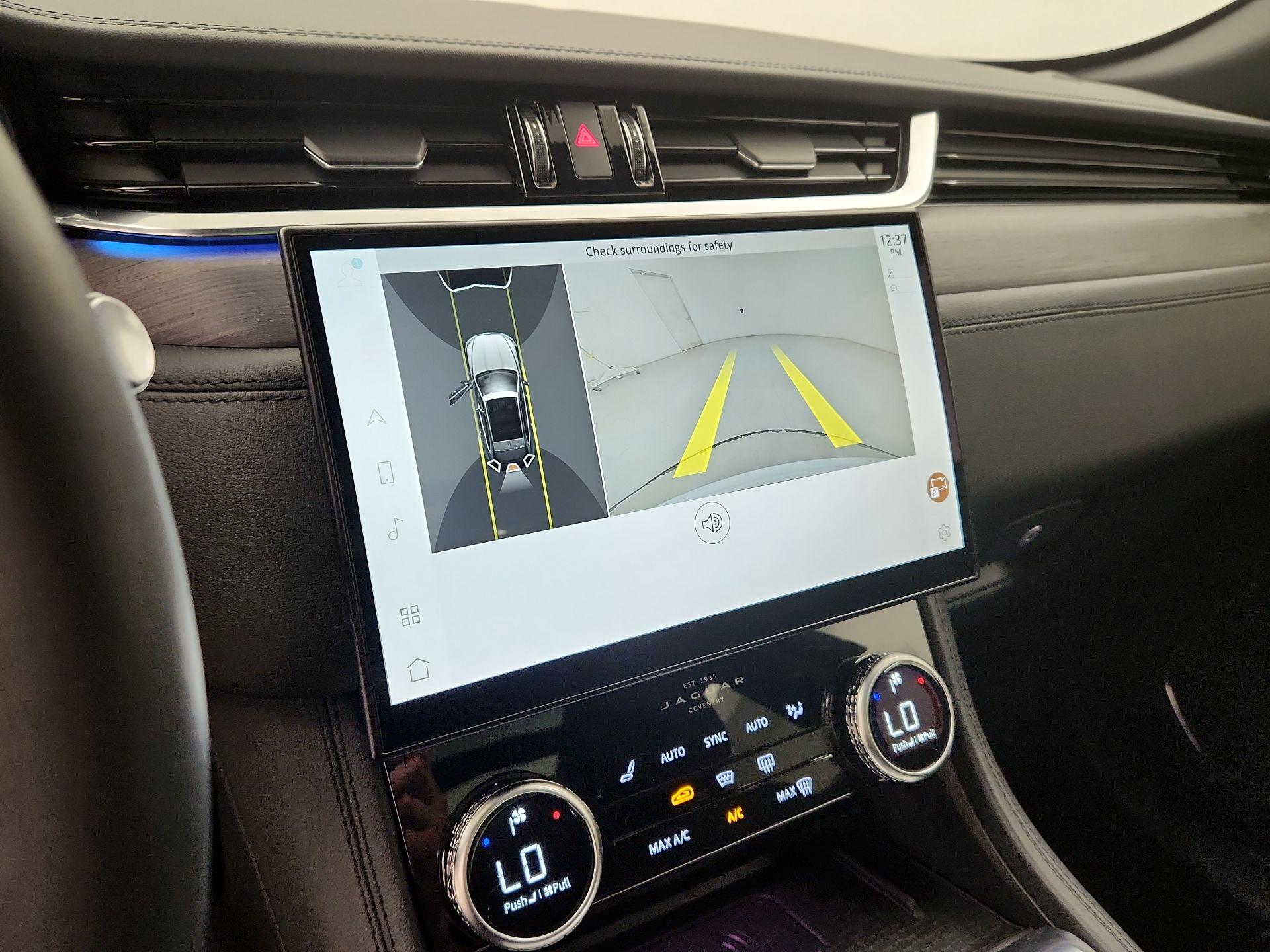 Thumbnail: 2023 Jaguar F-Pace - 15