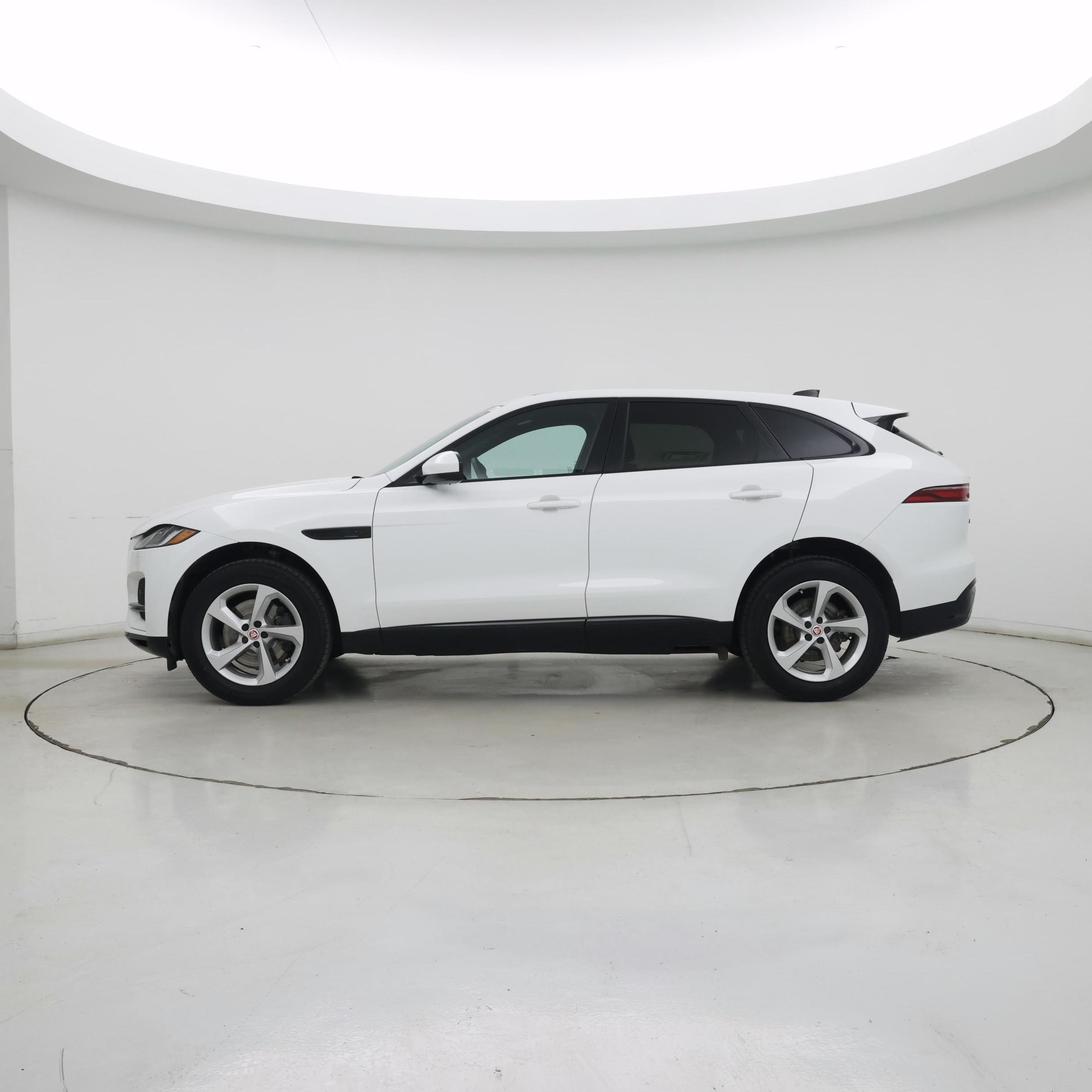 Thumbnail: 2023 Jaguar F-Pace - 3