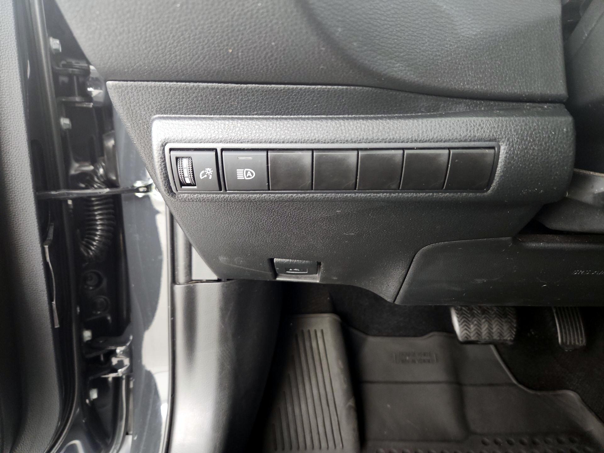 Thumbnail: 2024 Toyota Corolla - 13