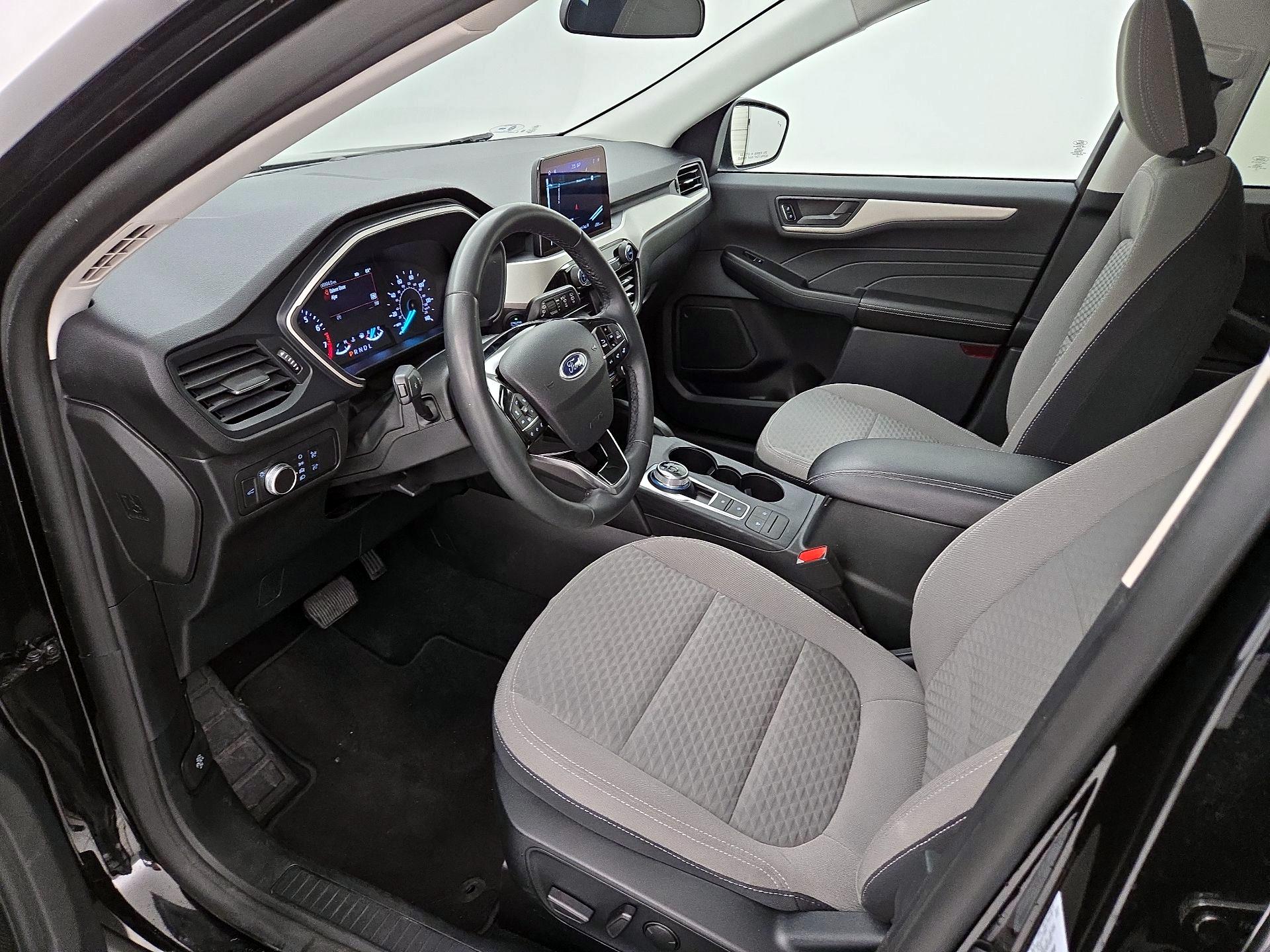 Thumbnail: 2022 Ford Escape - 11