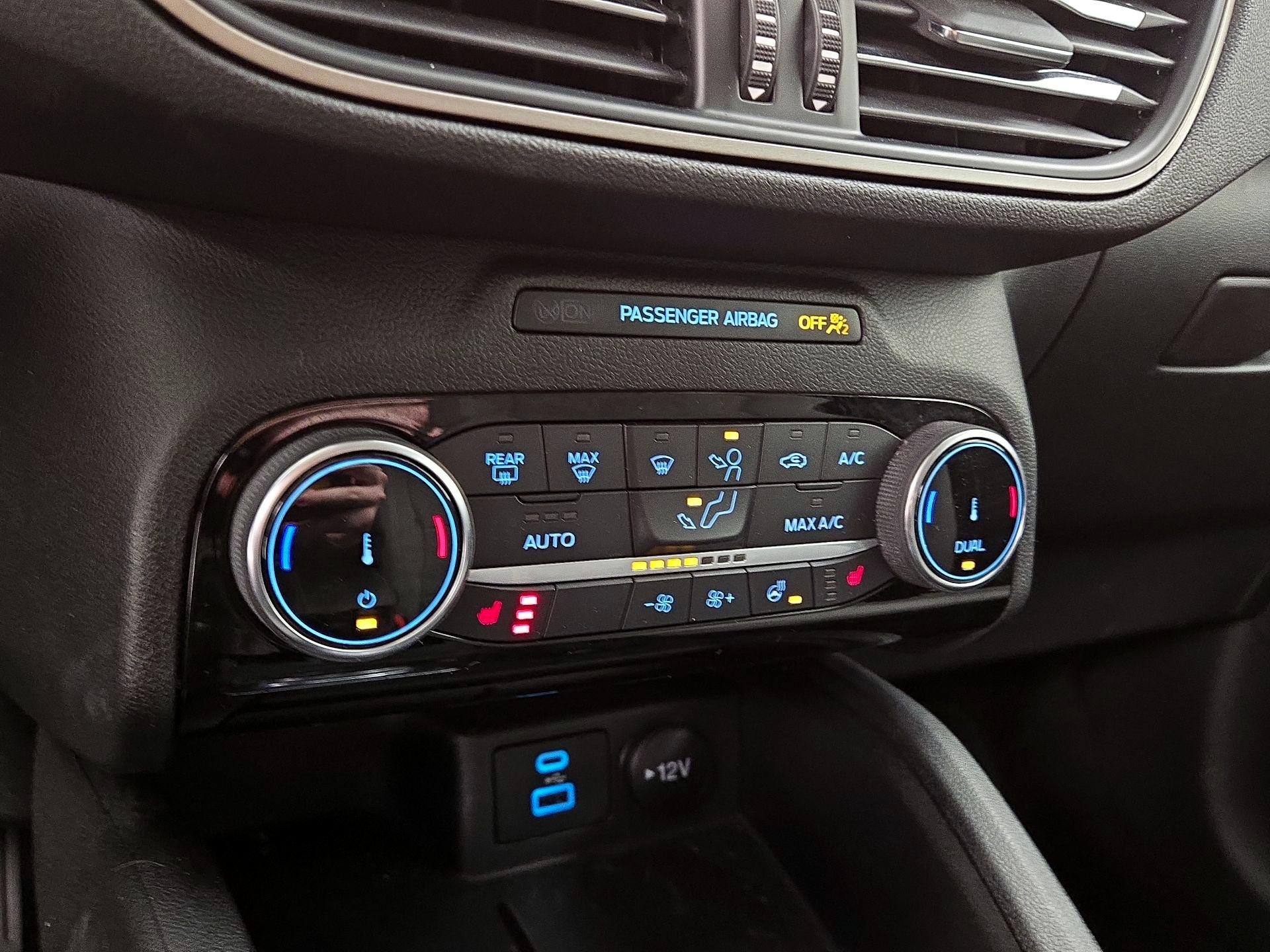 Thumbnail: 2022 Ford Escape - 17