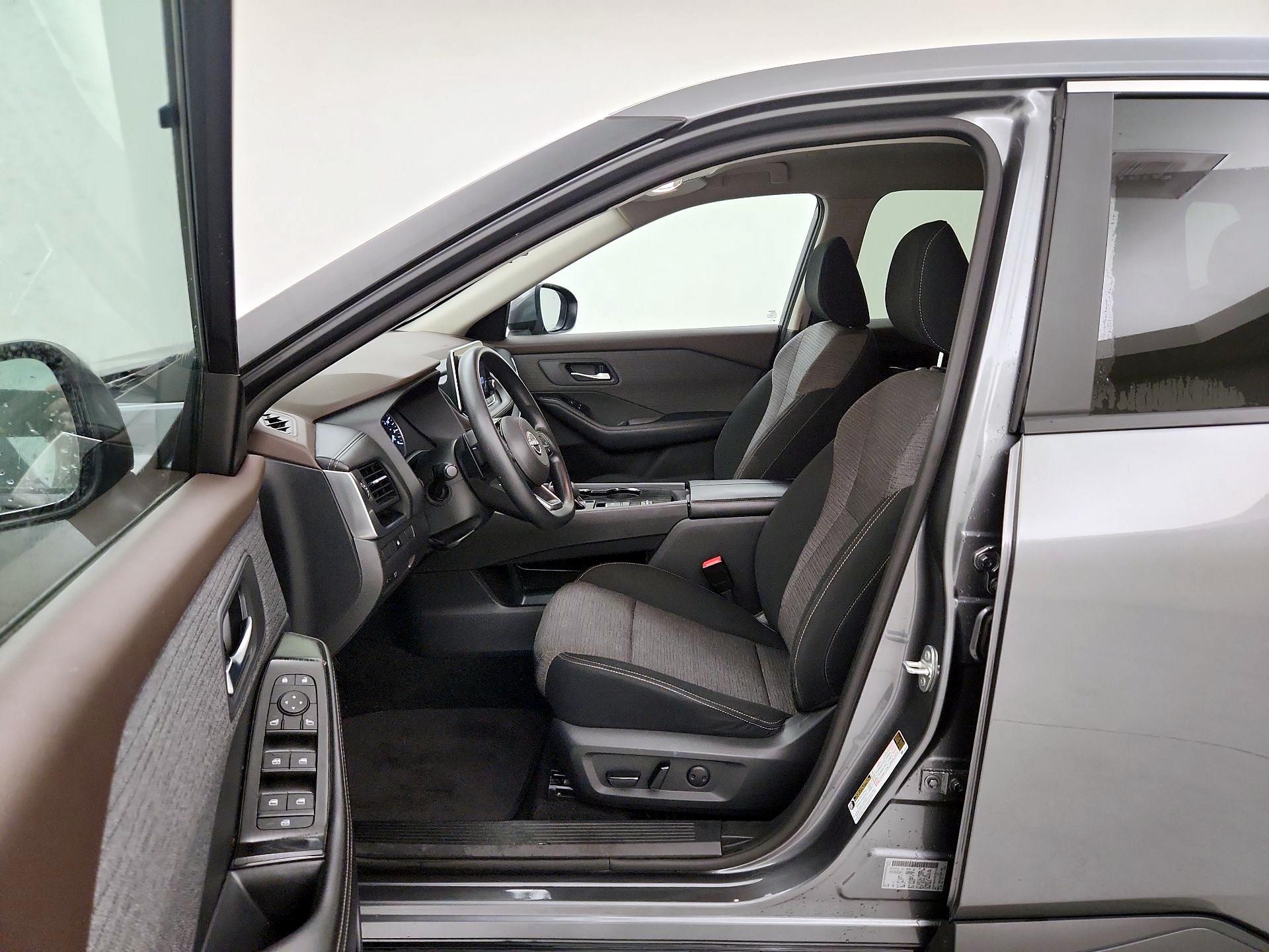 Thumbnail: 2023 Nissan Rogue - 11