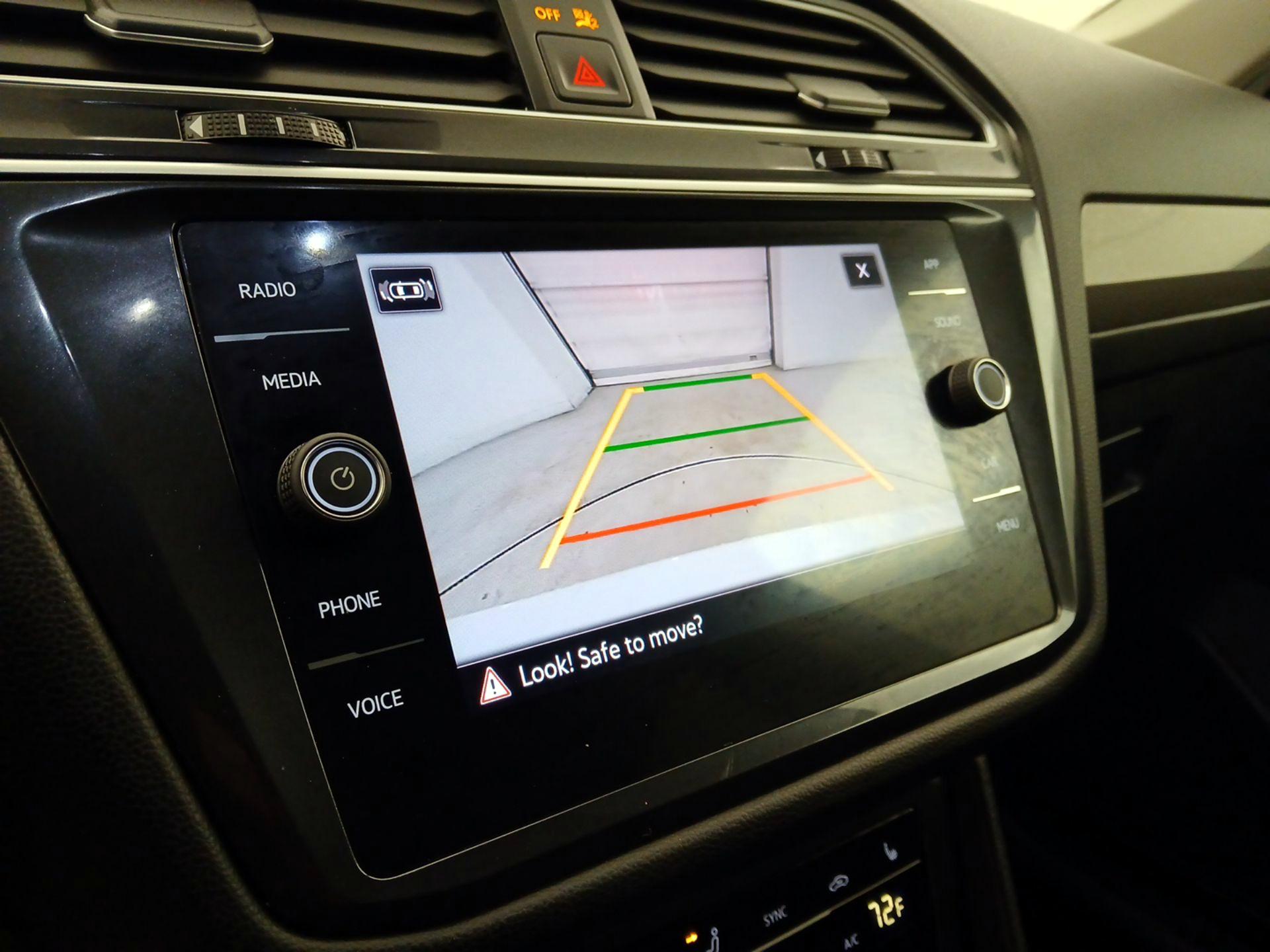 Thumbnail: 2024 Volkswagen Tiguan - 14