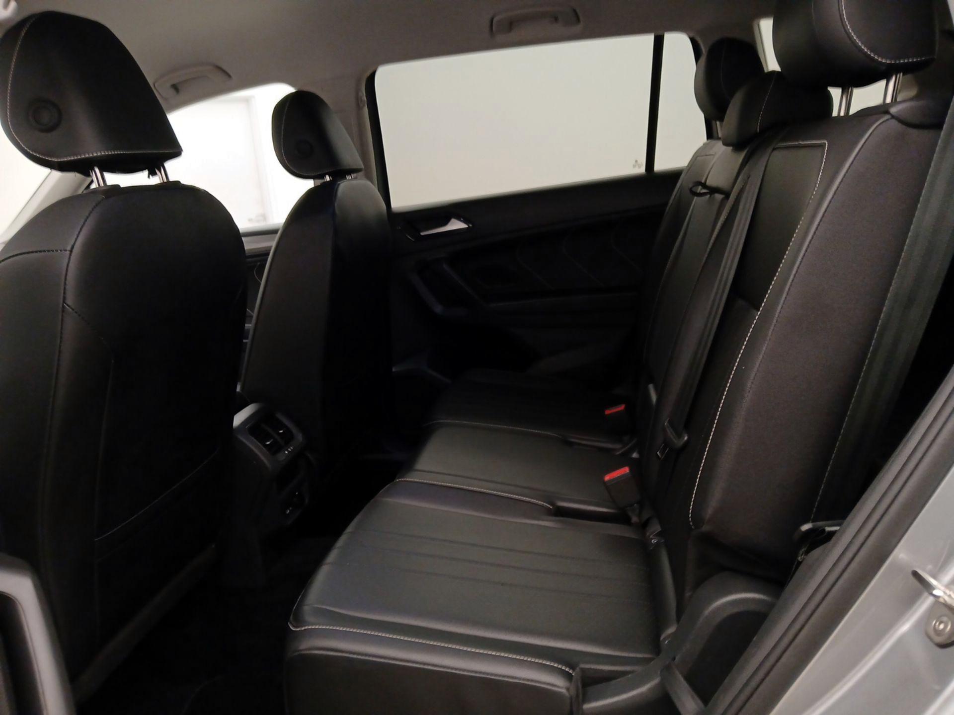 Thumbnail: 2024 Volkswagen Tiguan - 19