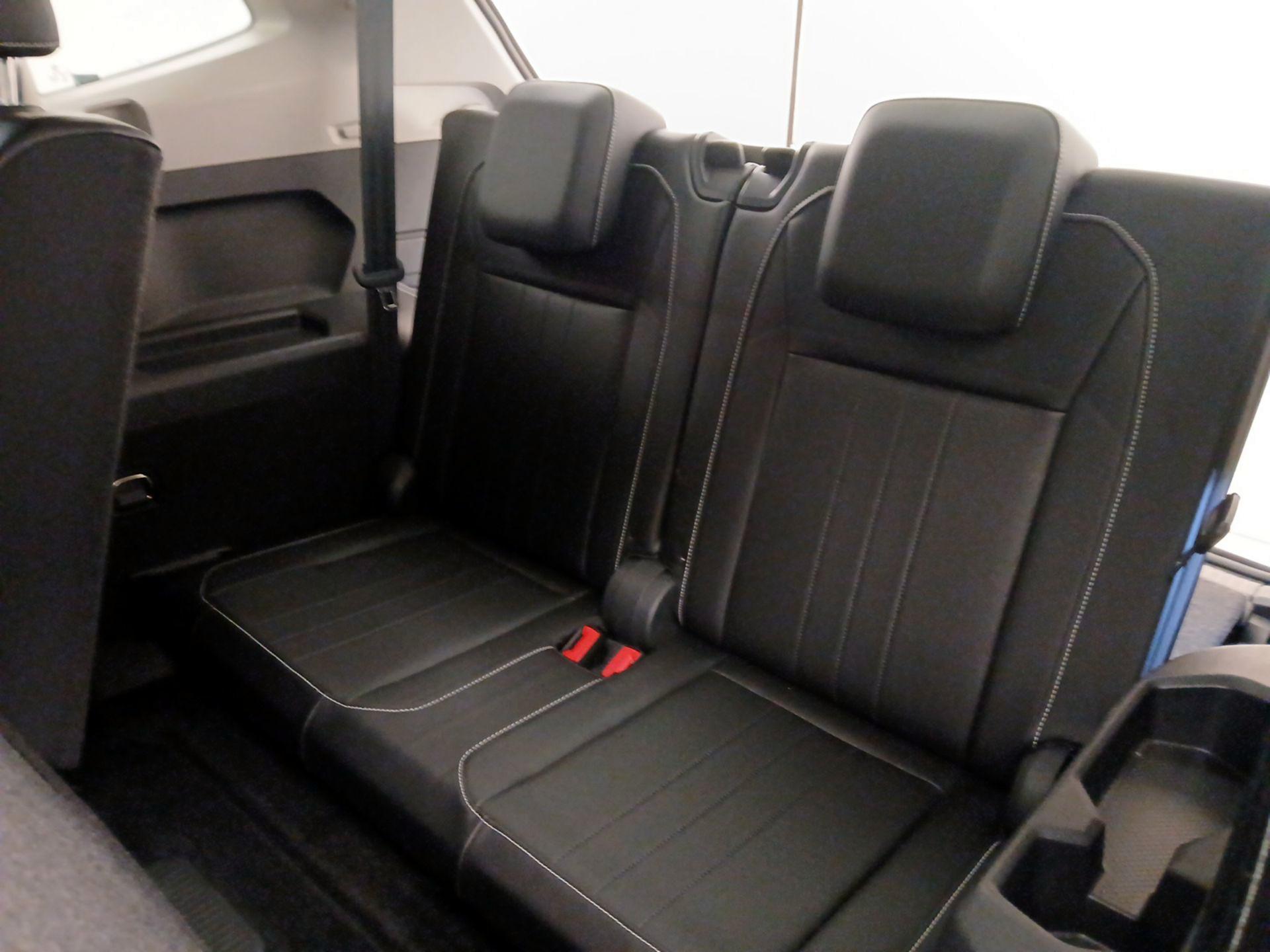 Thumbnail: 2024 Volkswagen Tiguan - 20