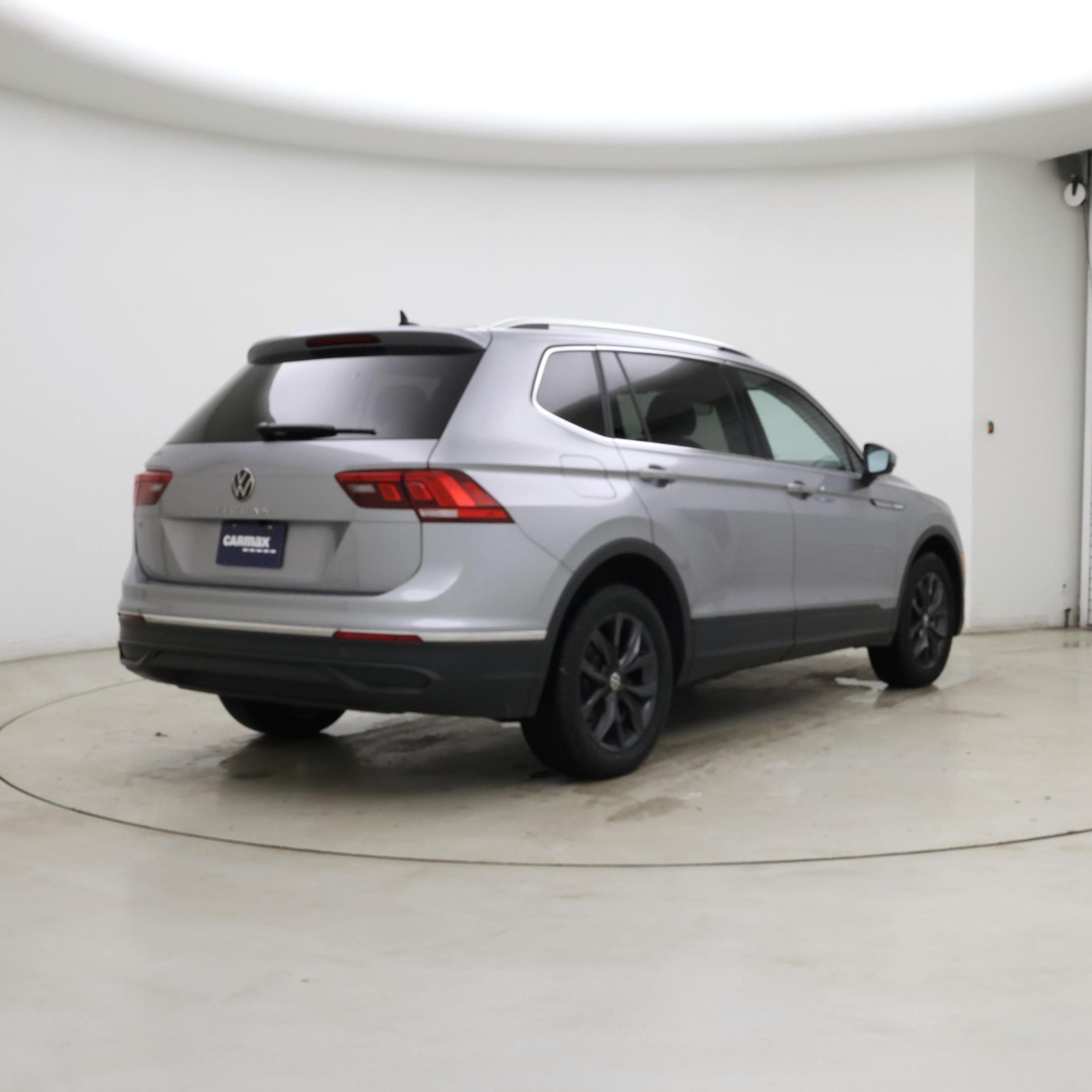 Thumbnail: 2024 Volkswagen Tiguan - 8